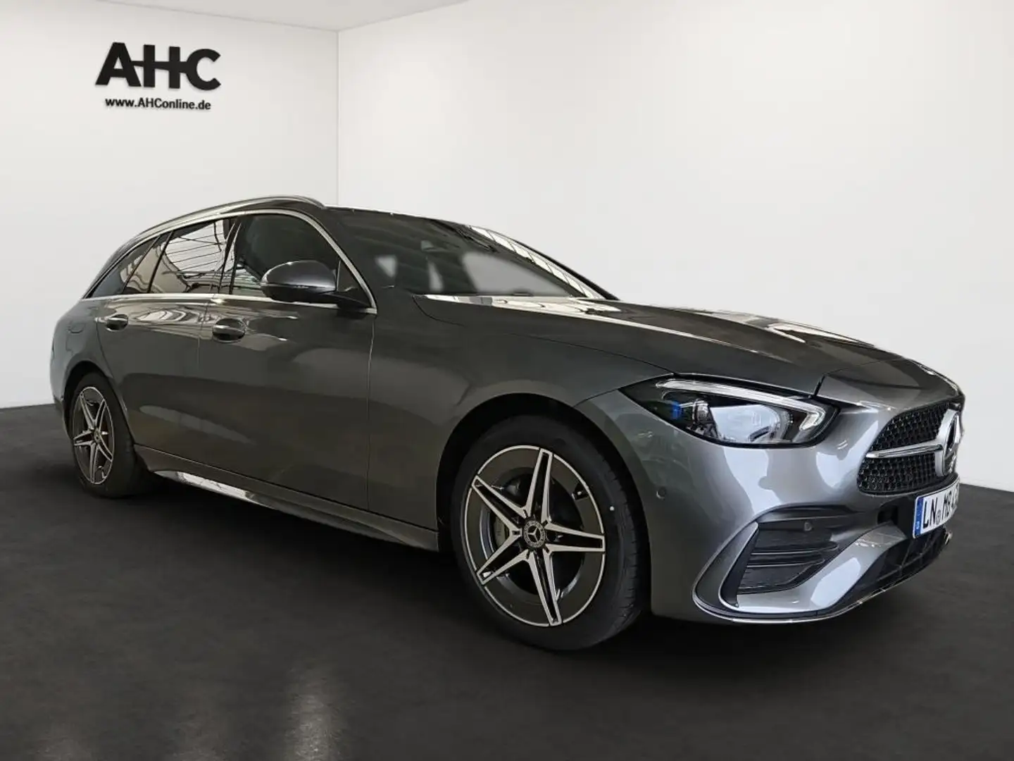 Mercedes-Benz C 300 e T + AMG+AHK+ASSISTENZ+DIGITAL+PANORAMA + Grau - 2