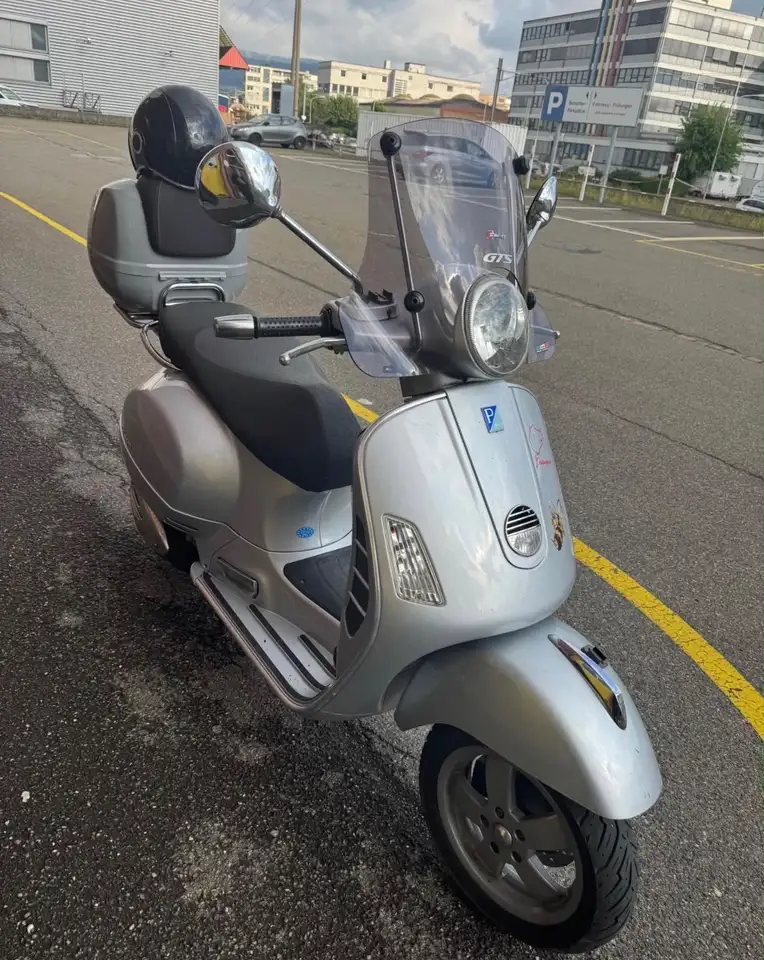 Vespa GTS Super 300