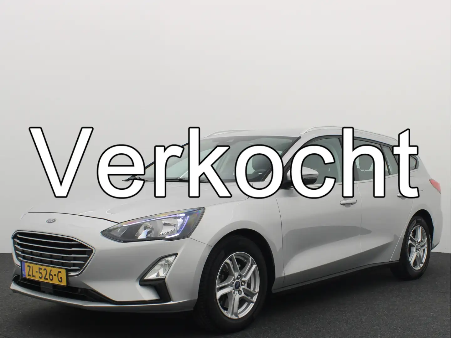 Ford Focus Wagon 1.0 EcoBoost Trend Edition Business TREKHAAK Grau - 1