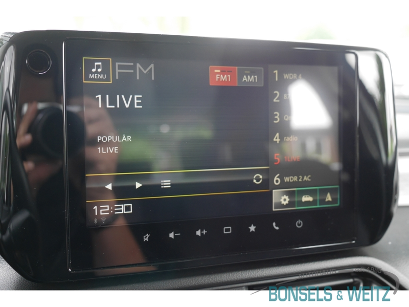 Suzuki Swift Club 1.2 Dualjet Hybrid Navi LED DAB Keyless Entry — photo 12