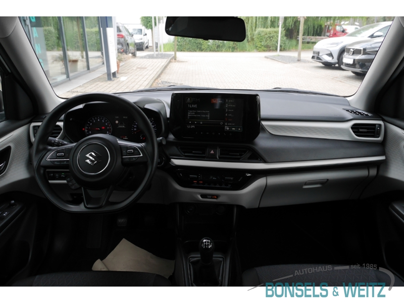 Suzuki Swift Club 1.2 Dualjet Hybrid Navi LED DAB Keyless Entry — photo 7