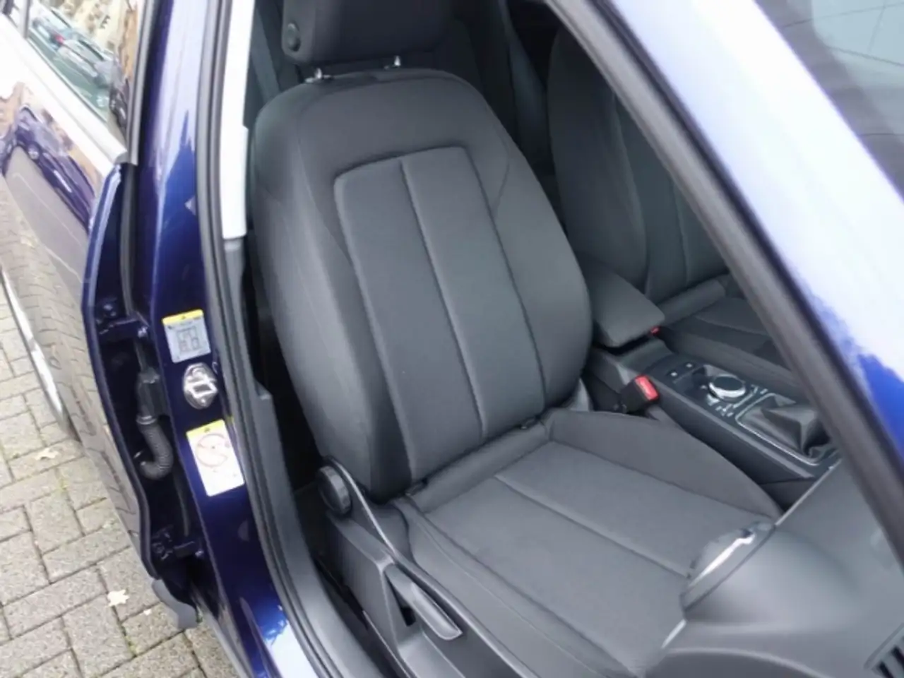 Audi Q2 30 TFSI+RÜCKFAHRKAMERA+NAVI+SITZHEIZUNG 18