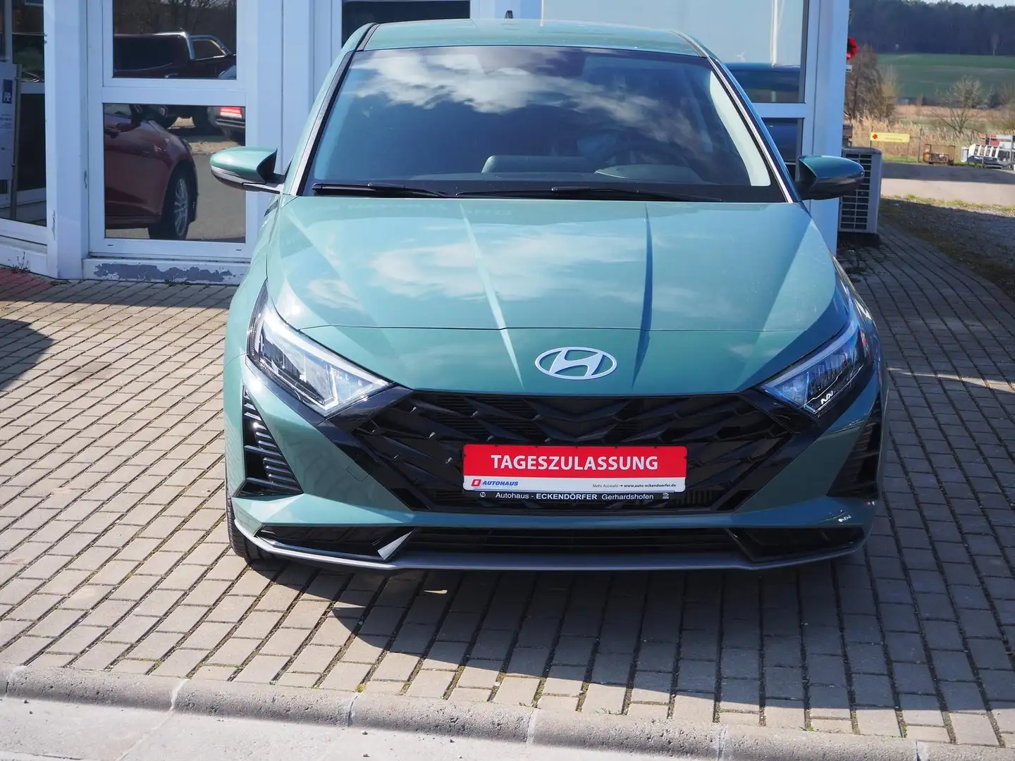 Hyundai i20 1.0 T-GDi GO Plus 7DCT *Winterpak.*Navi*LED* Grün - 2