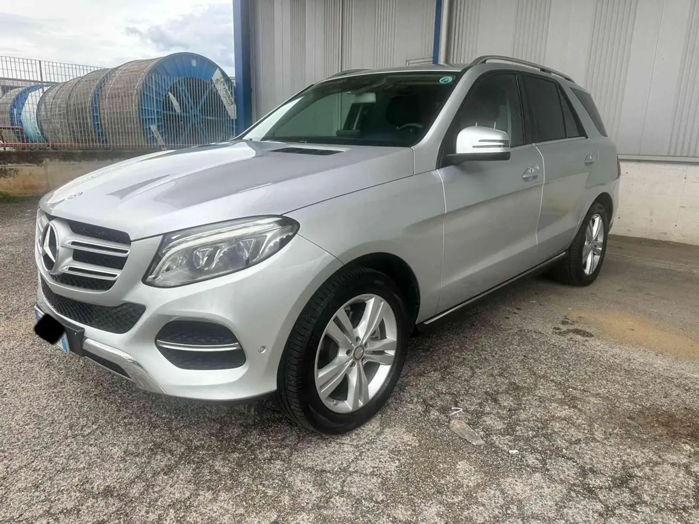 Mercedes-Benz GLE 250 d 4Matic Executive Ezüst - 2