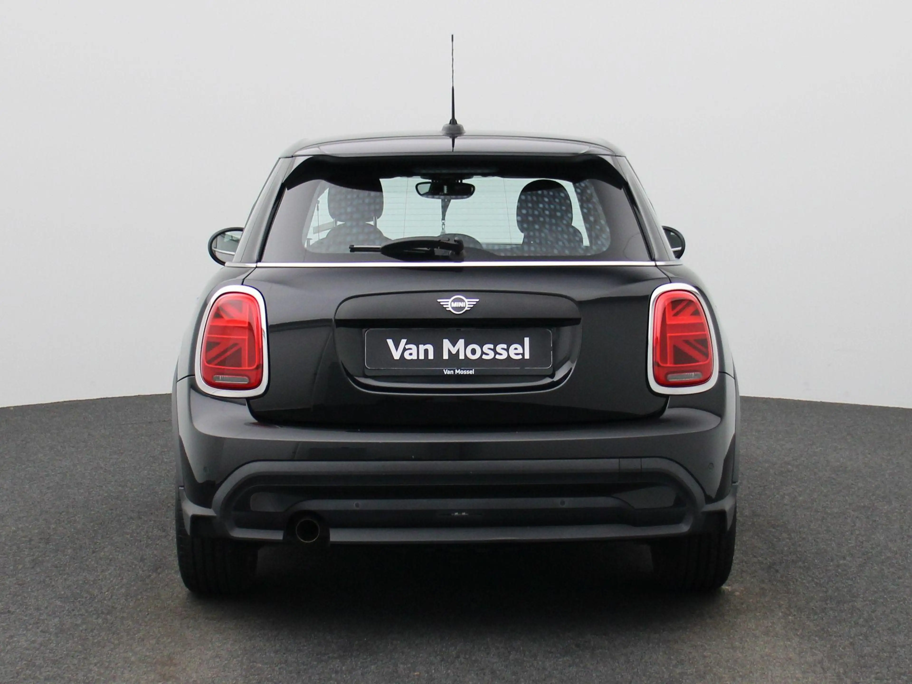 MINI One Mini 5 door NAVI | ECC | PDC — photo 5