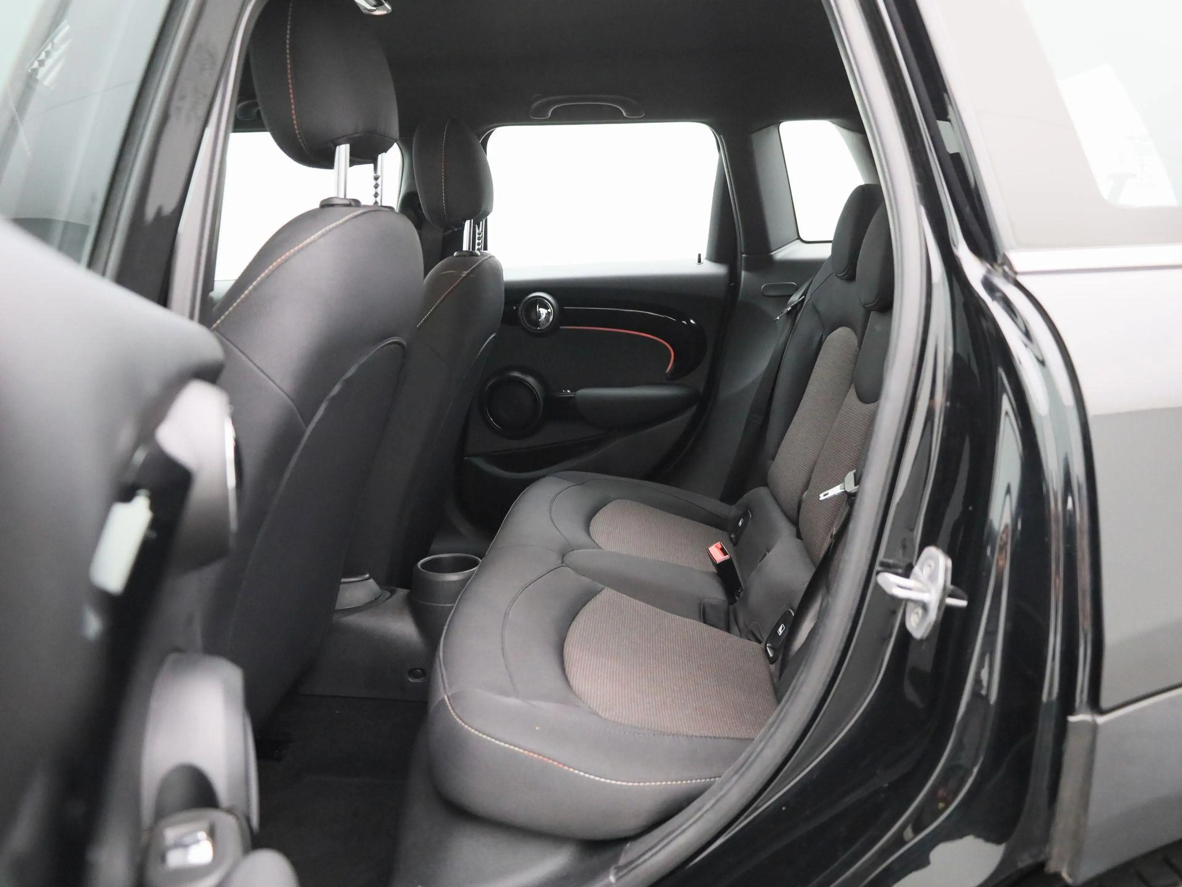 MINI One Mini 5 door NAVI | ECC | PDC — photo 12