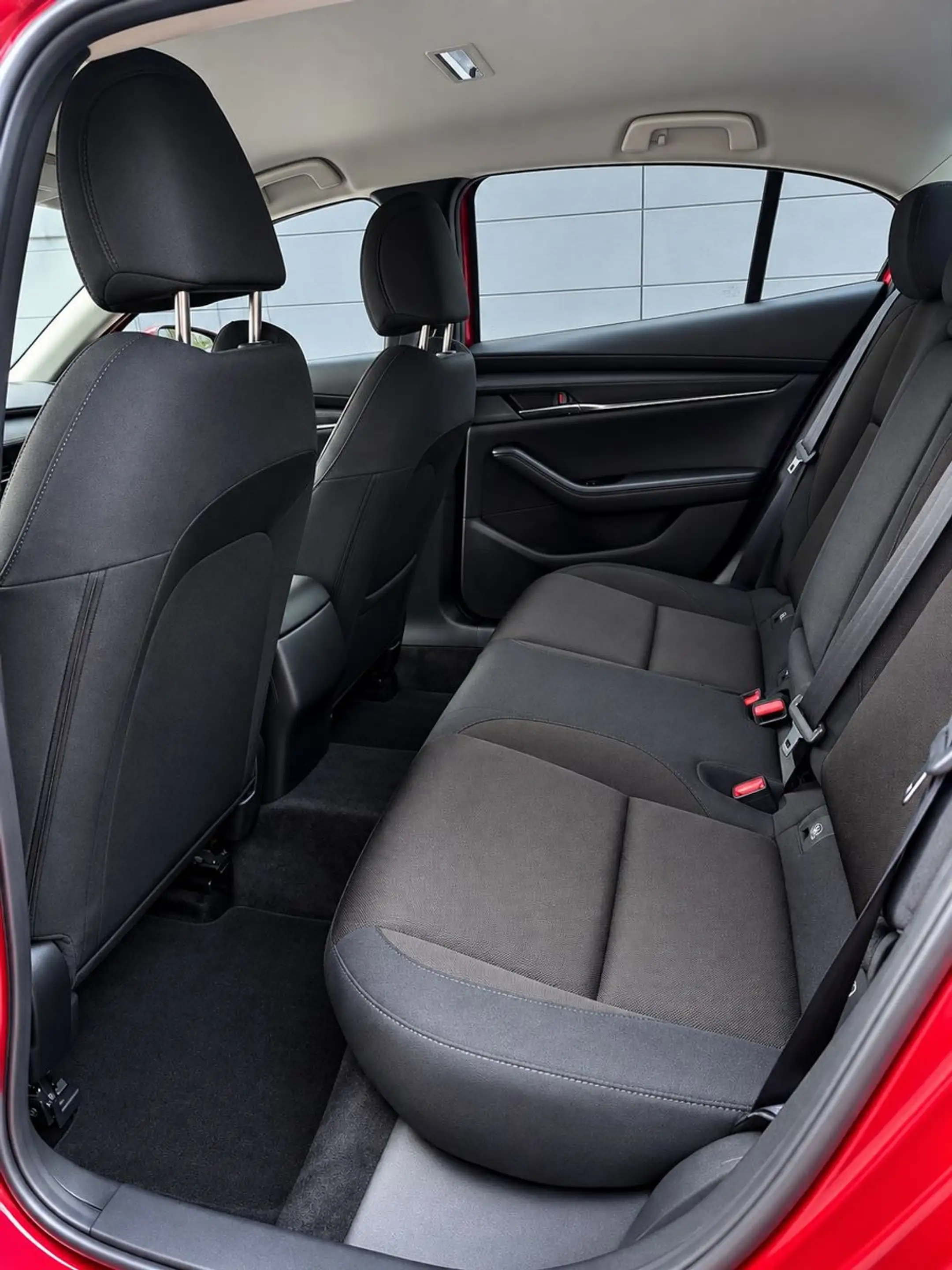 Mazda 3 Lim. 4-trg. Skyactiv-X2.0 M Hybrid,Autom. — photo 14