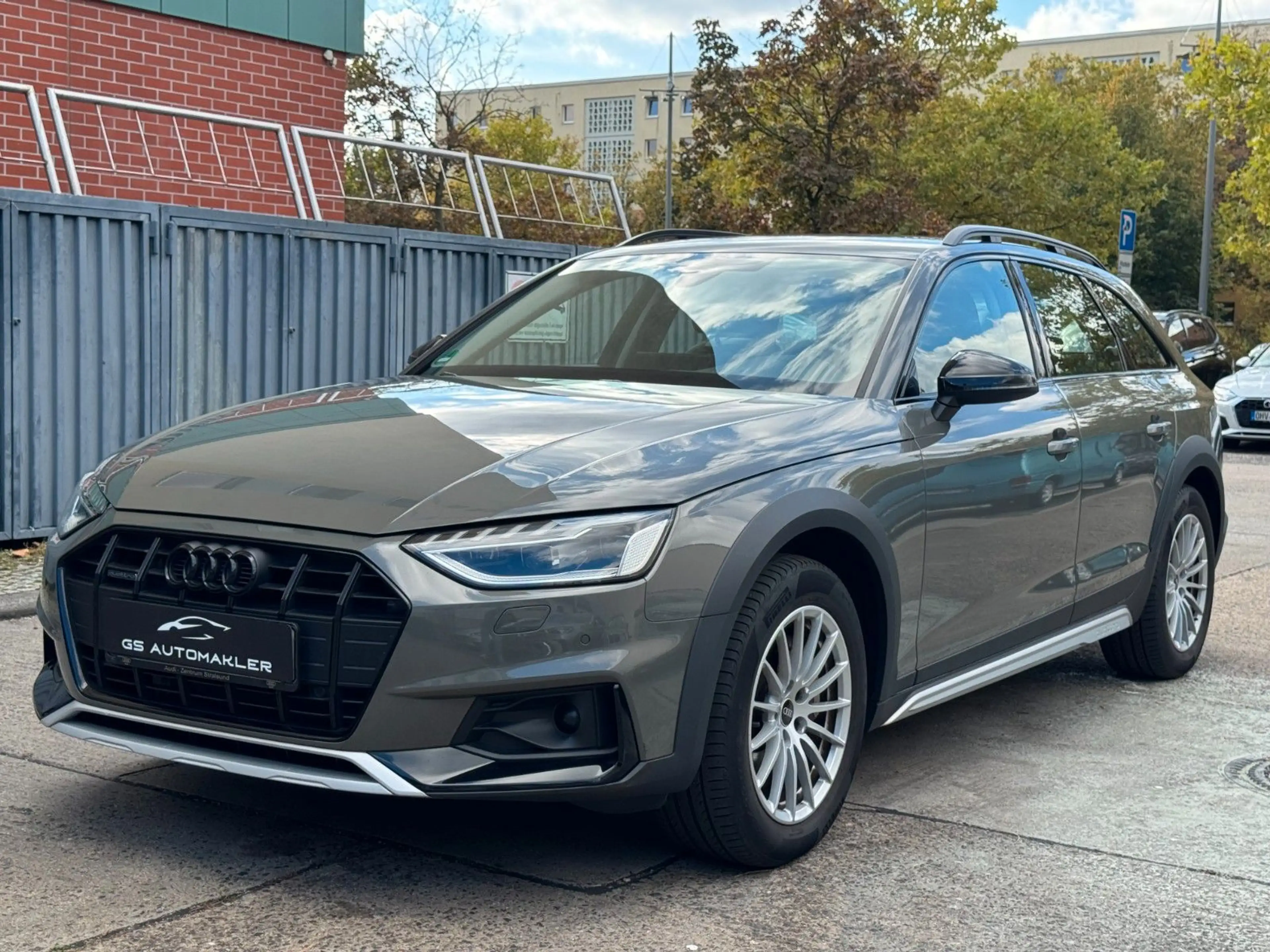 Audi A4 allroad quattro 40 TDI AHK LEDER — photo 2