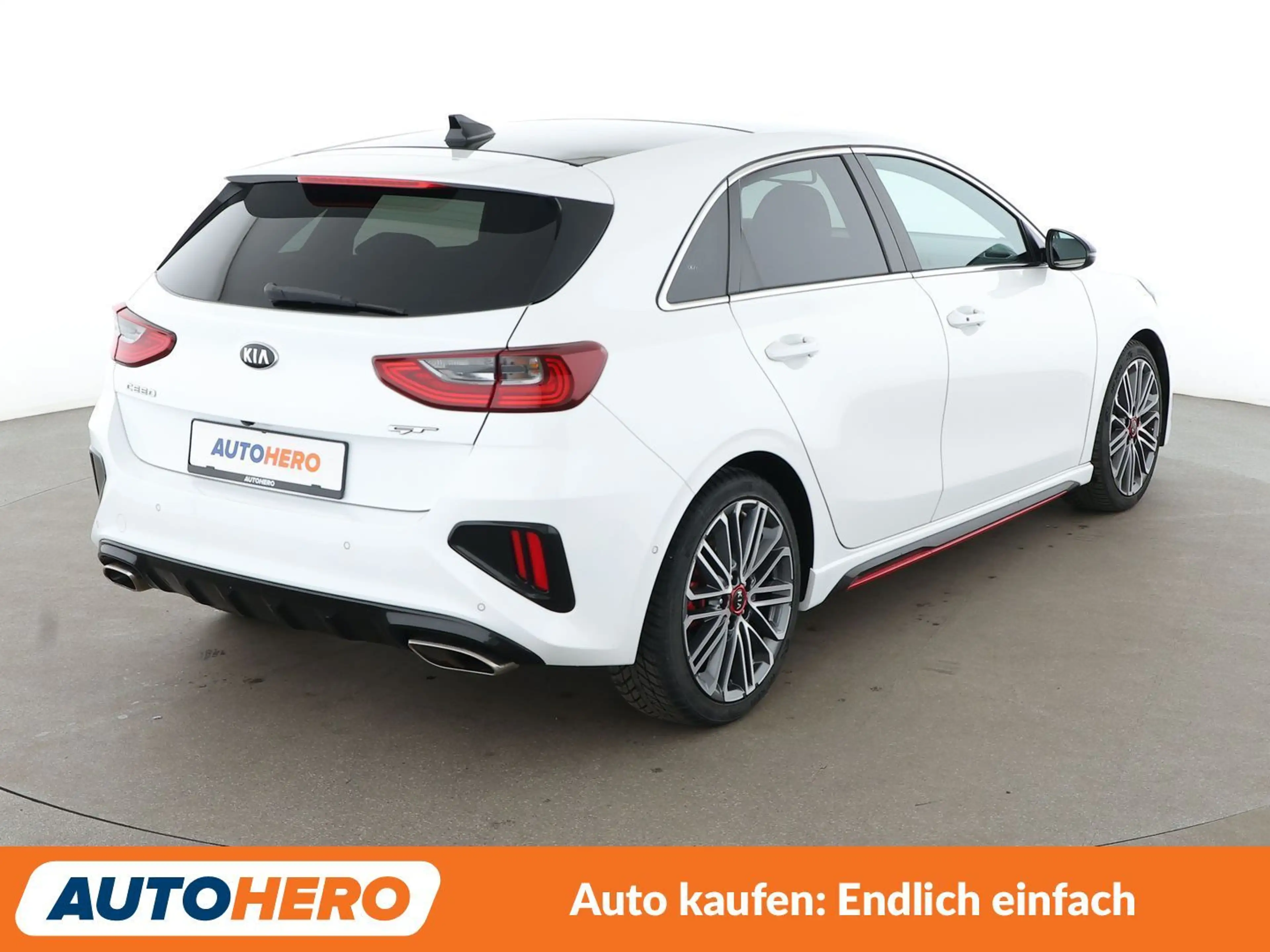Kia Ceed / cee'd 1.6 TGDI GT Aut.*NAVI*LED*ACC*SPUR*PDC*SHZ* — photo 6