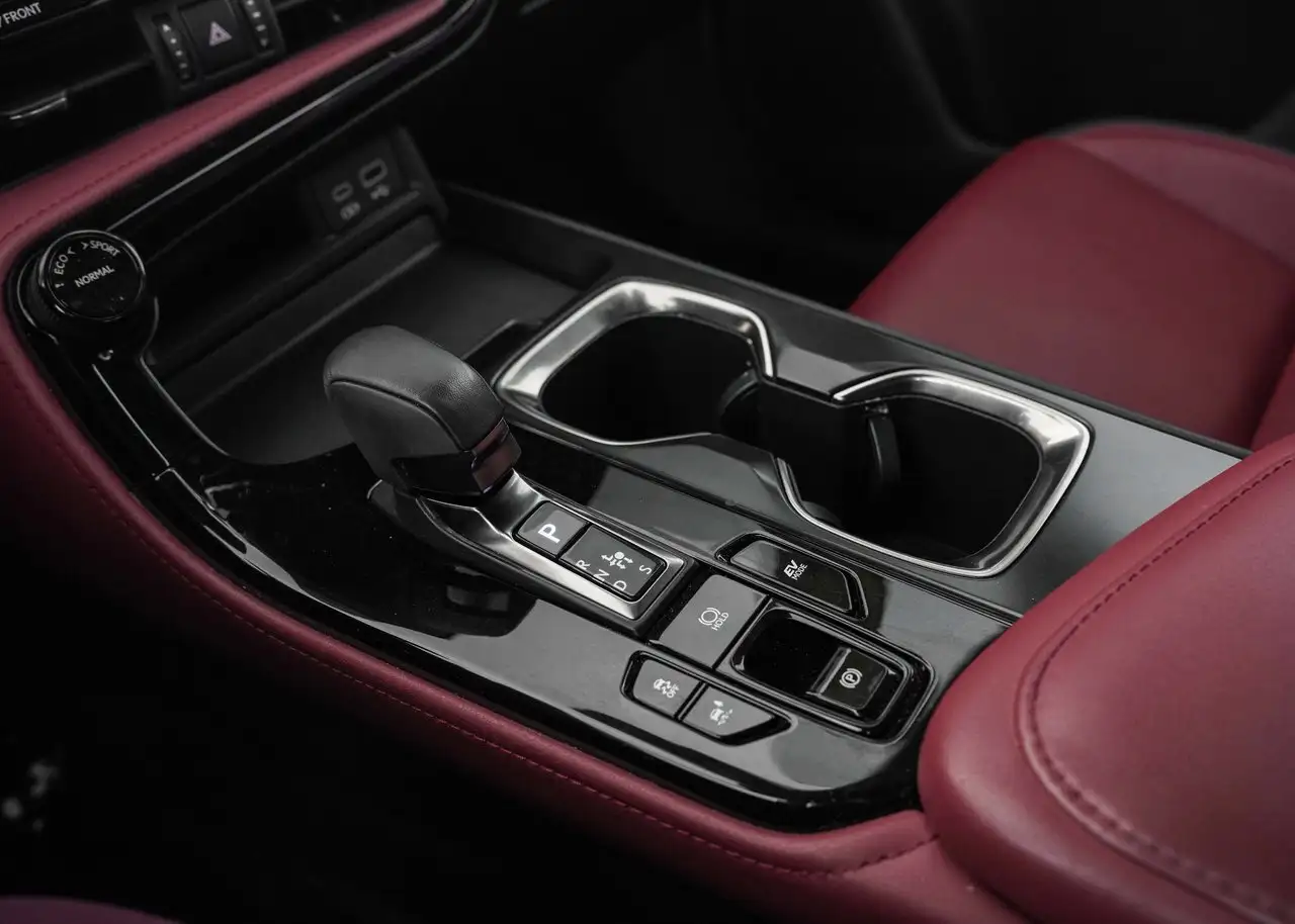 Lexus NX снимка Lexus NX