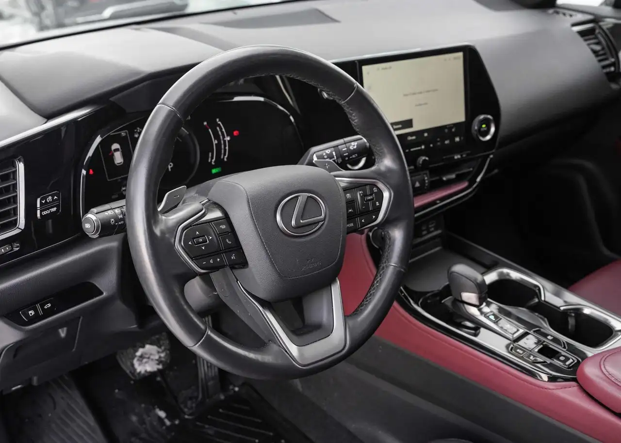 Lexus NX снимка Lexus NX