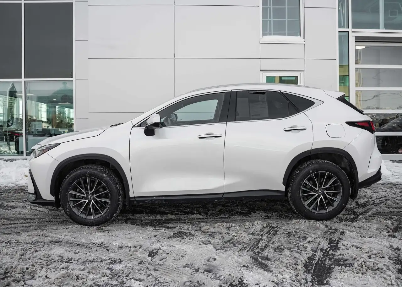 Lexus NX снимка Lexus NX