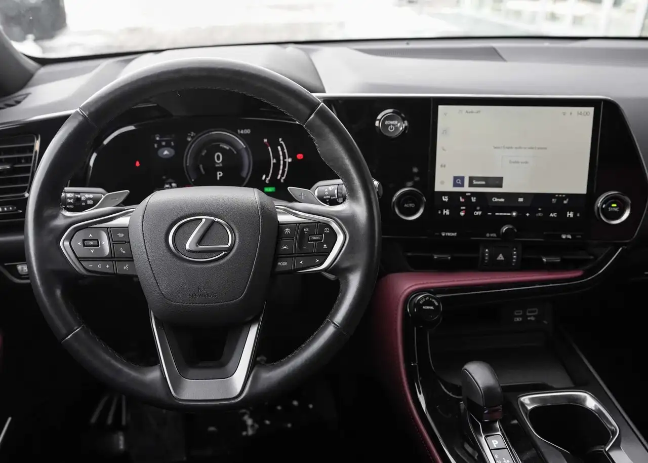 Lexus NX снимка Lexus NX