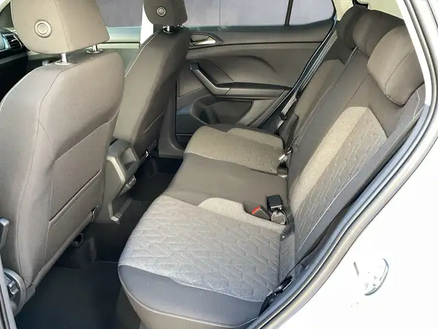 Volkswagen T-Cross view 10