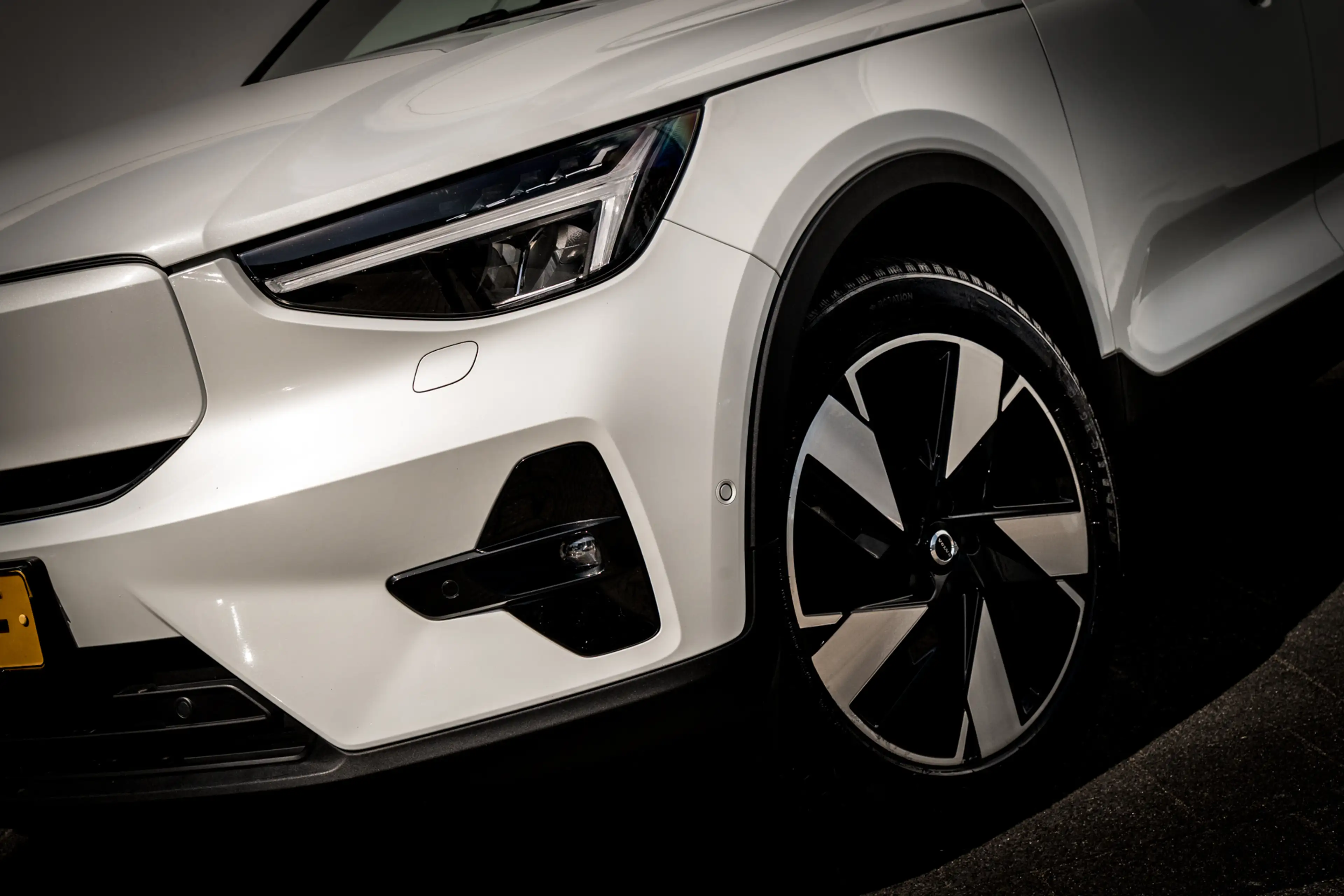 Volvo EX40 Single Motor Extended Range Ultimate | 82 kWh SOH — photo 8