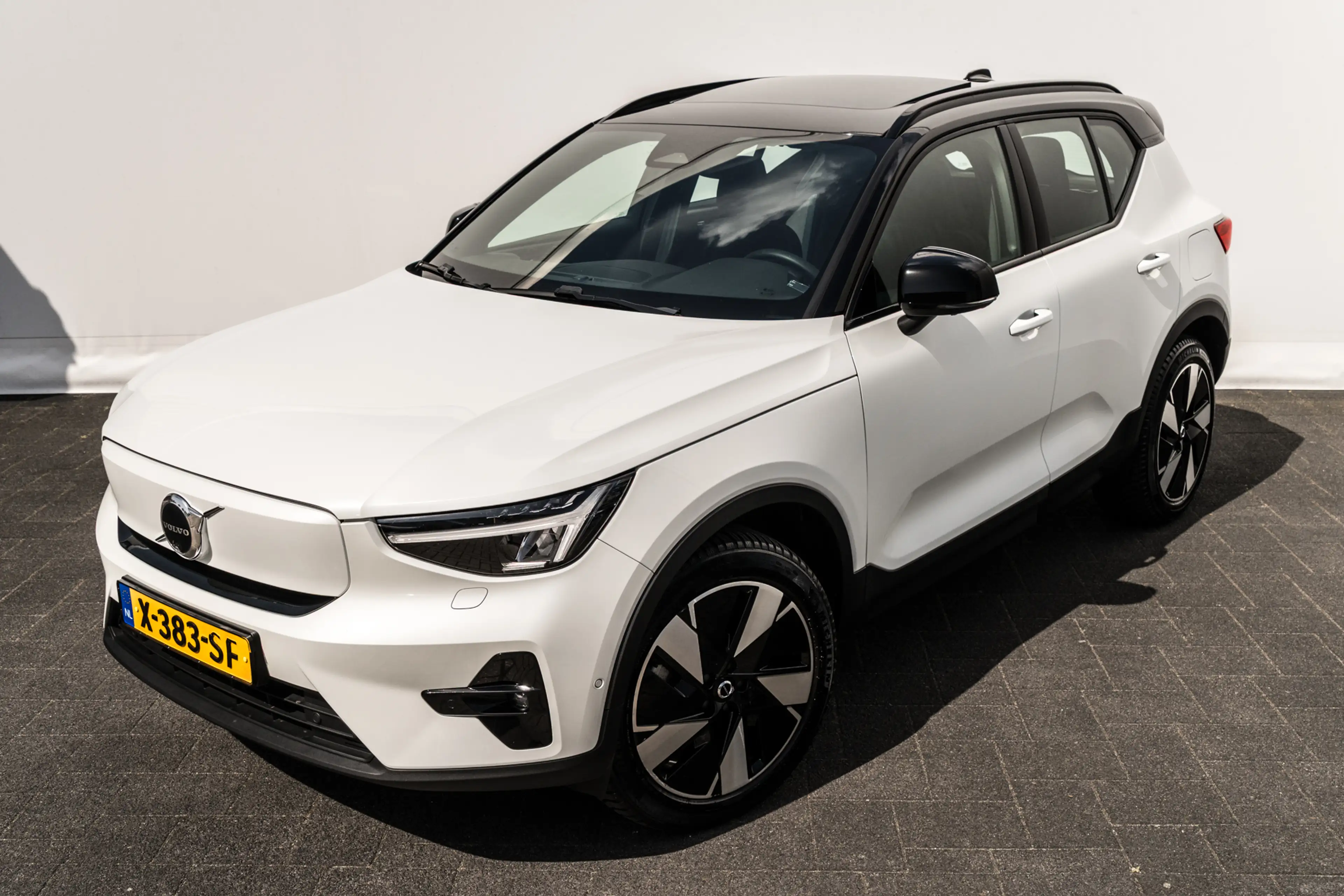Volvo EX40 Single Motor Extended Range Ultimate | 82 kWh SOH — photo 15