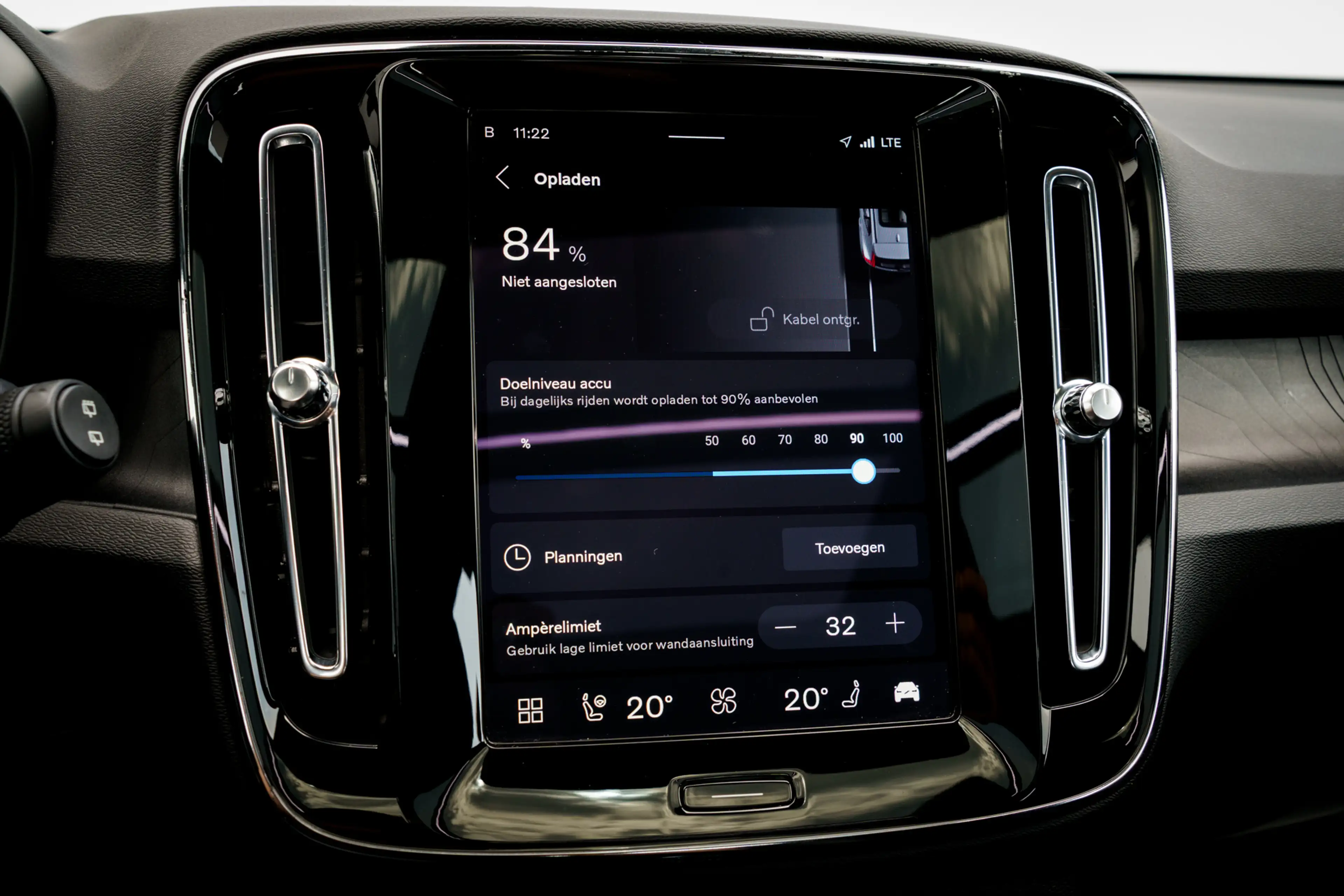 Volvo EX40 Single Motor Extended Range Ultimate | 82 kWh SOH — photo 36