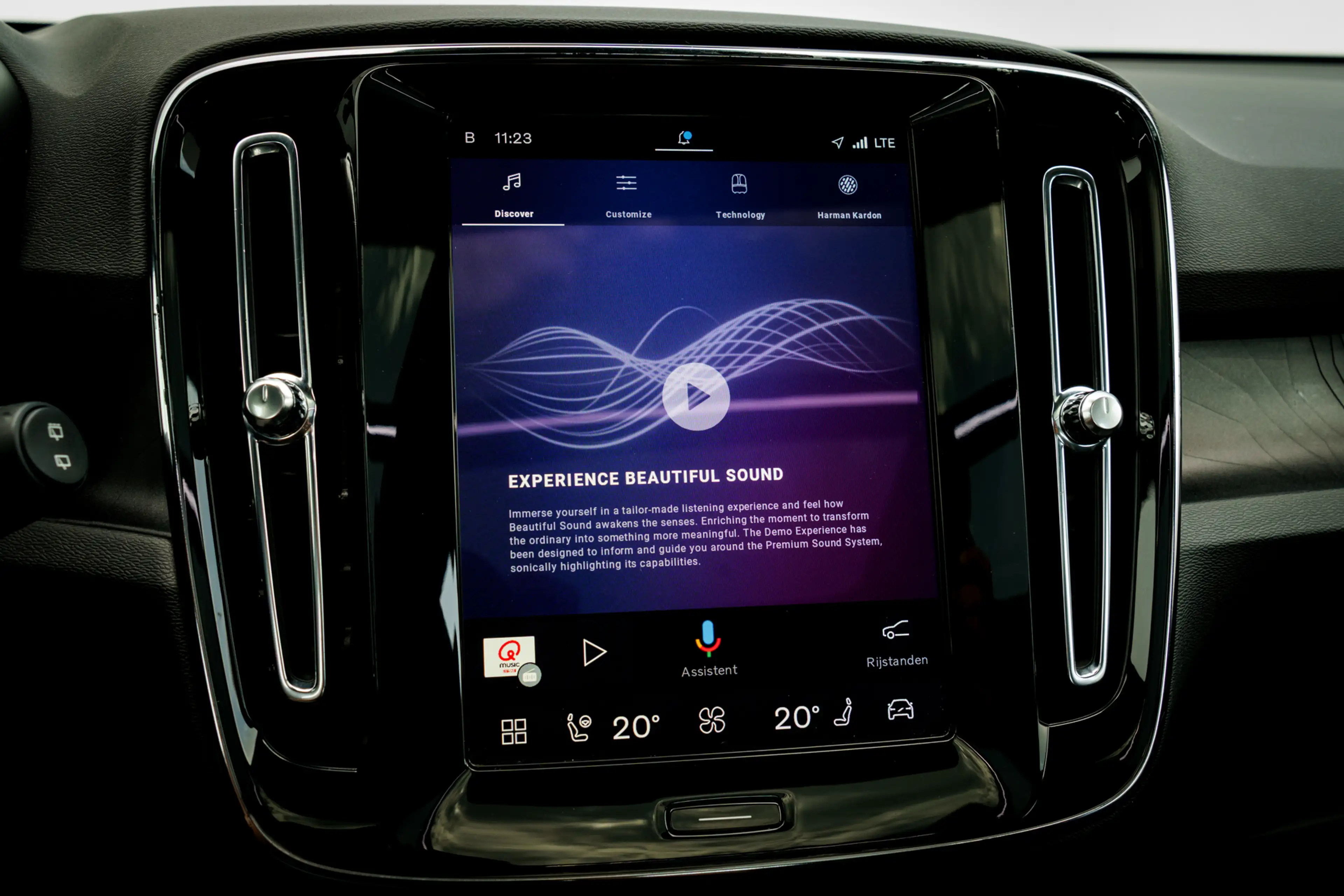 Volvo EX40 Single Motor Extended Range Ultimate | 82 kWh SOH — photo 40