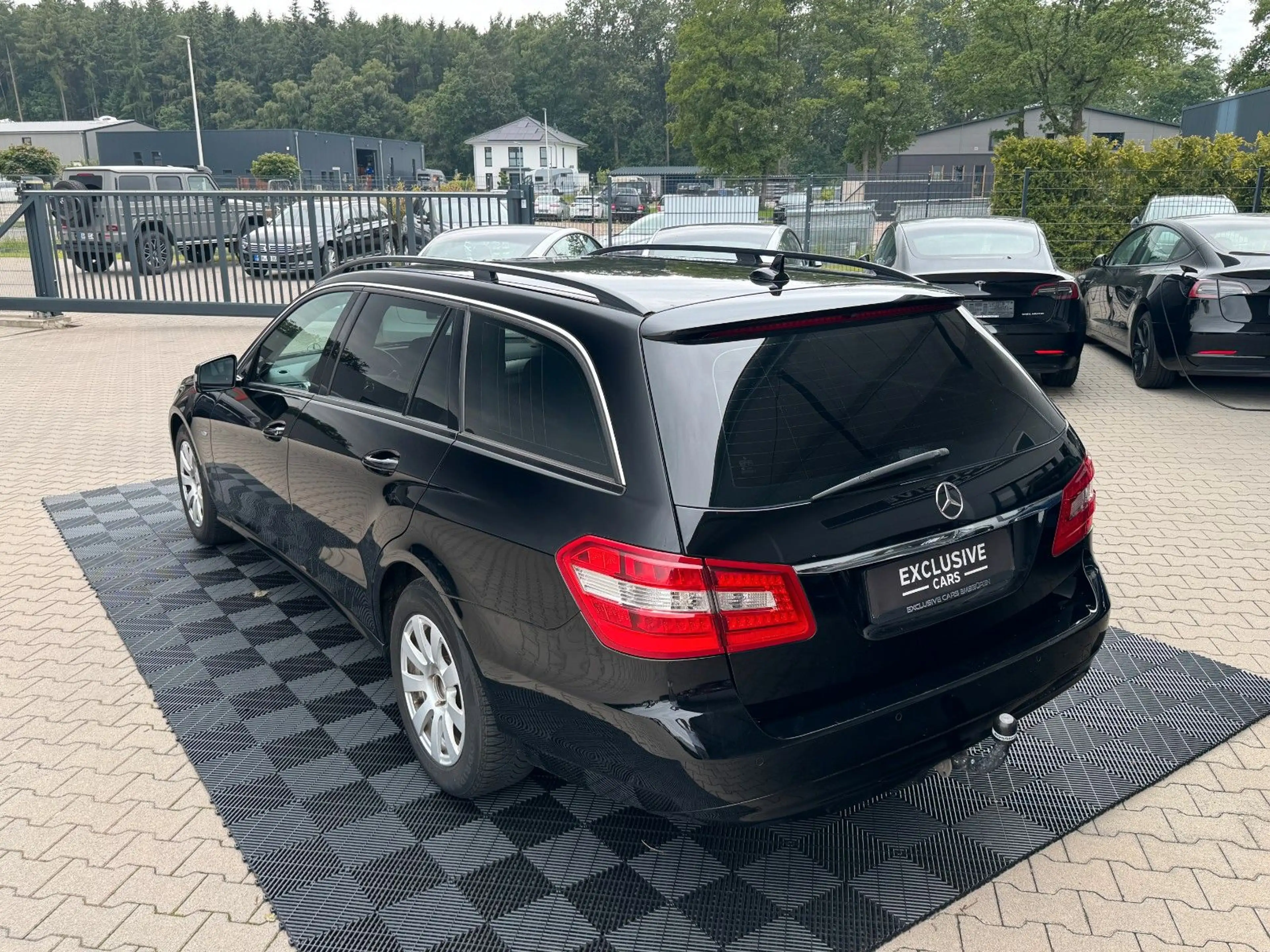 Mercedes-Benz E 250 CDI T *Standheizung*AHK*Tempomat* — photo 6
