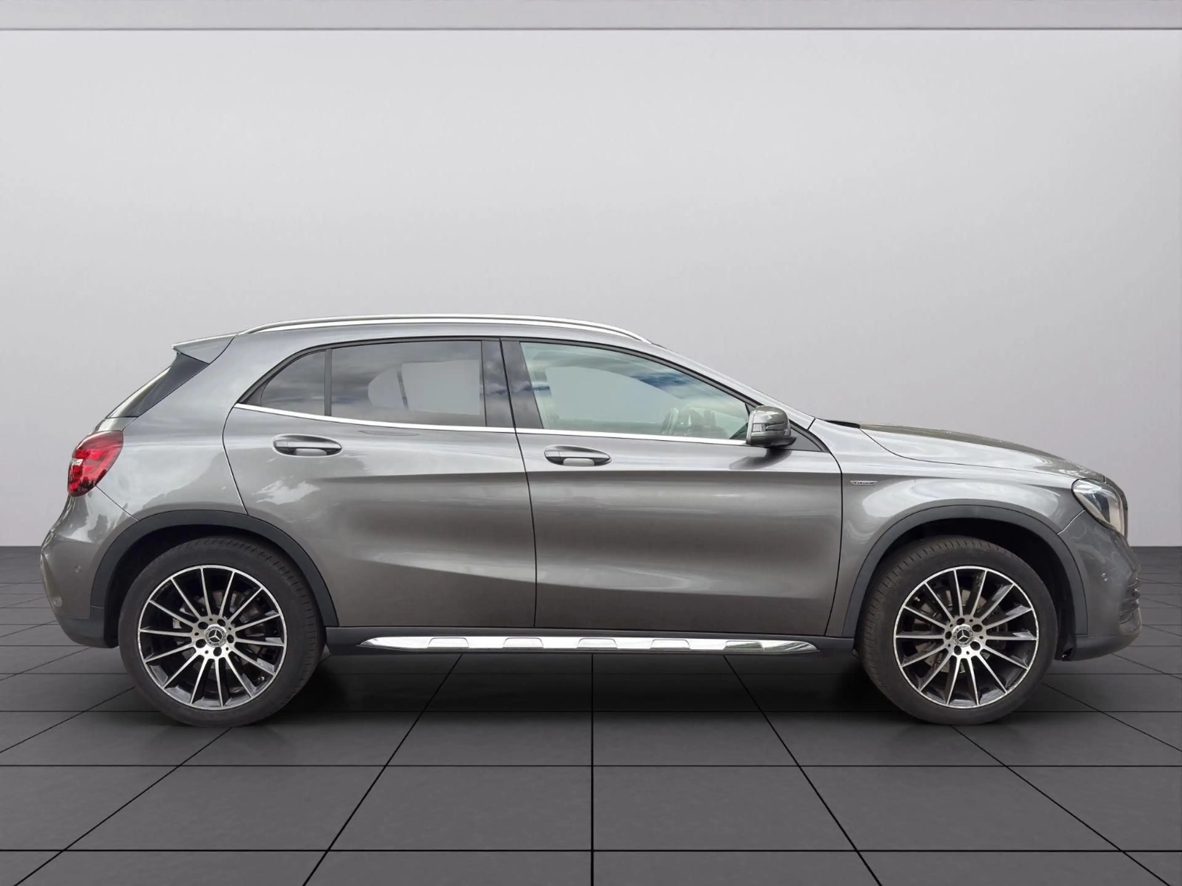 Mercedes-Benz GLA 250 AMG LINE |KEYLESS|PANO|360|LED|EDITION — photo 7