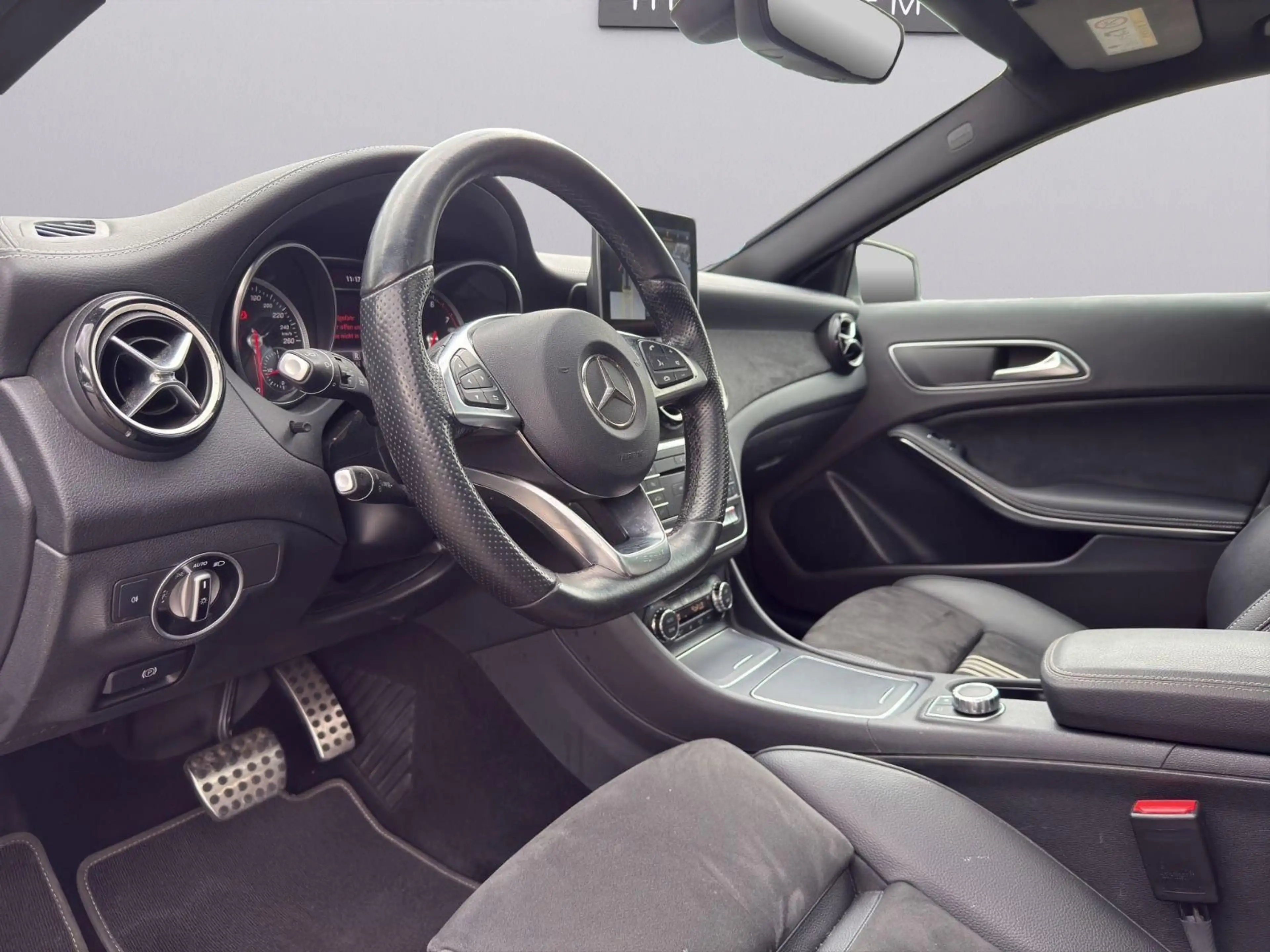 Mercedes-Benz GLA 250 AMG LINE |KEYLESS|PANO|360|LED|EDITION — photo 10
