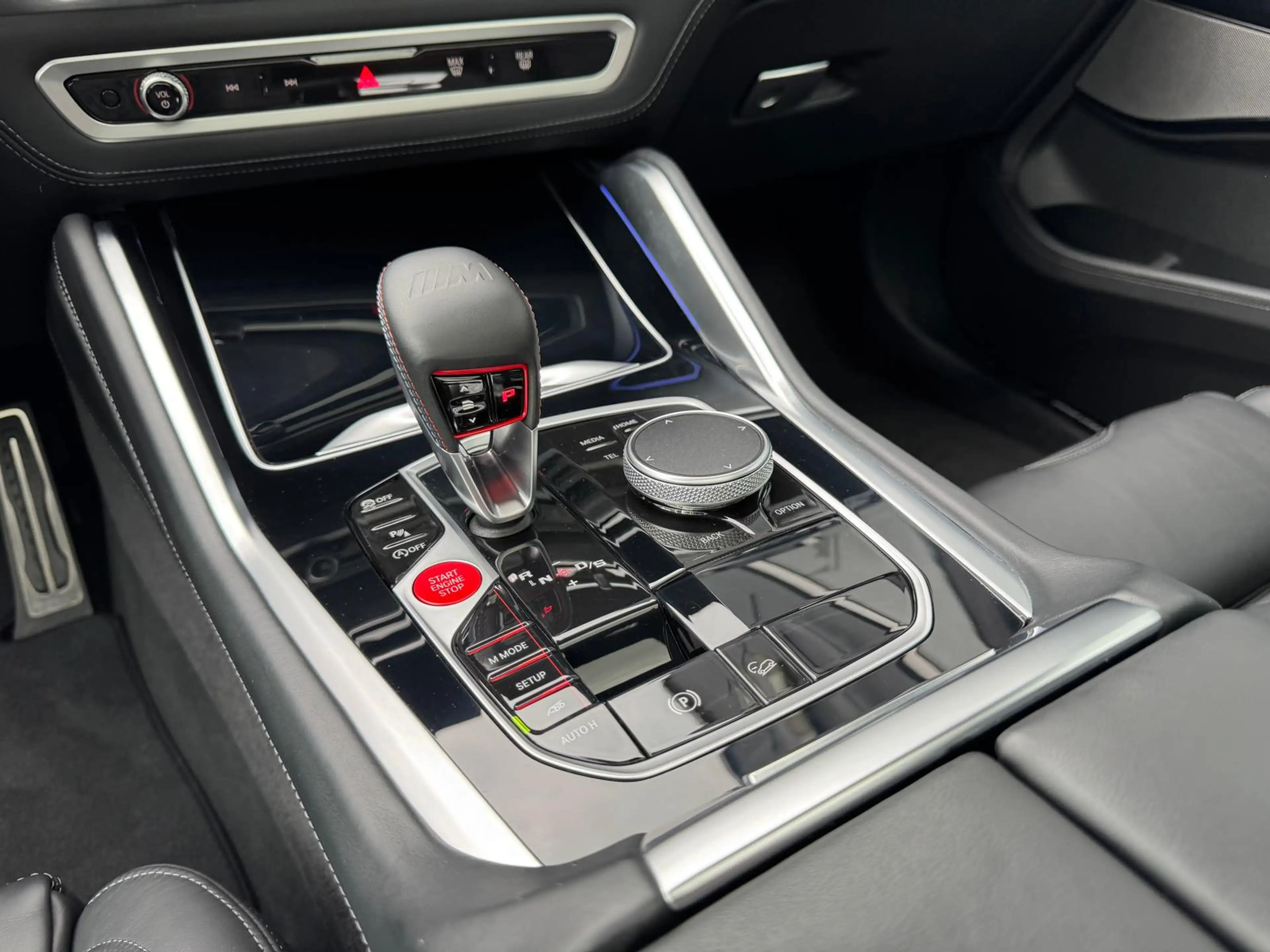 BMW X6 M Competition*M-DRIVERS*LED*PANO*B&W*MASSAGE* — photo 13