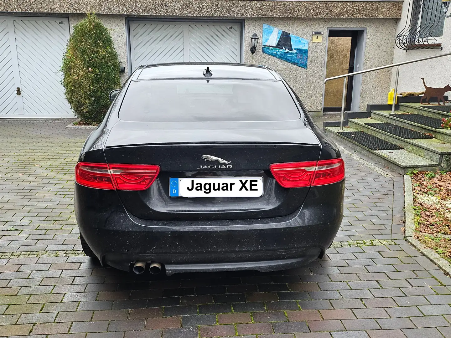 Jaguar XE XE+20d+Aut.+R-Sport Schwarz - 2