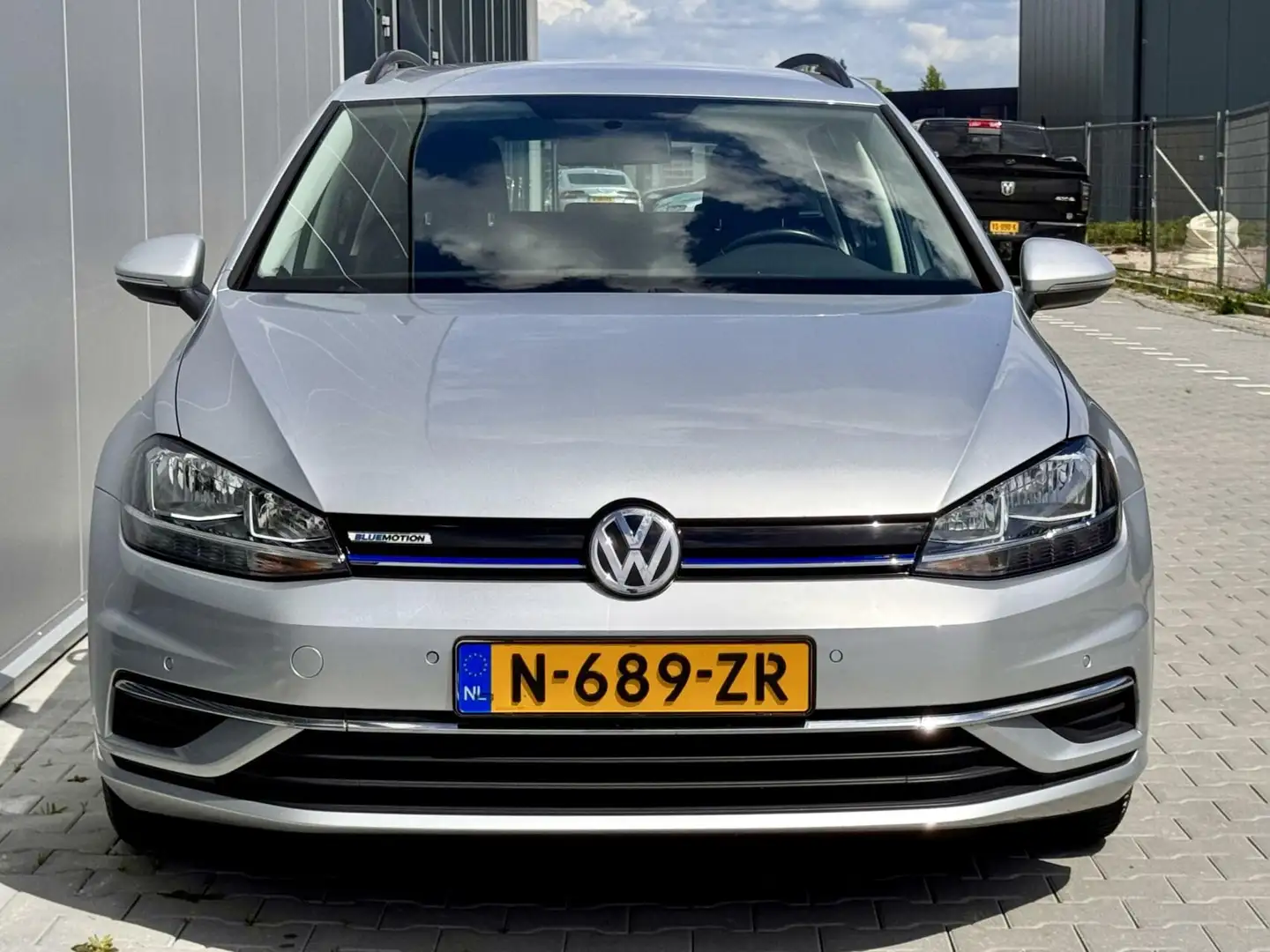 Volkswagen Golf Variant 1.5 TSI Life Business | Dealer onderhouden! Gri - 2
