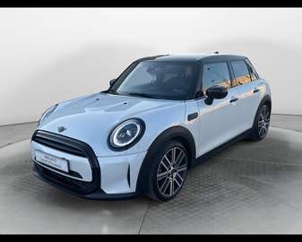 5p 1.5 Cooper Yours auto