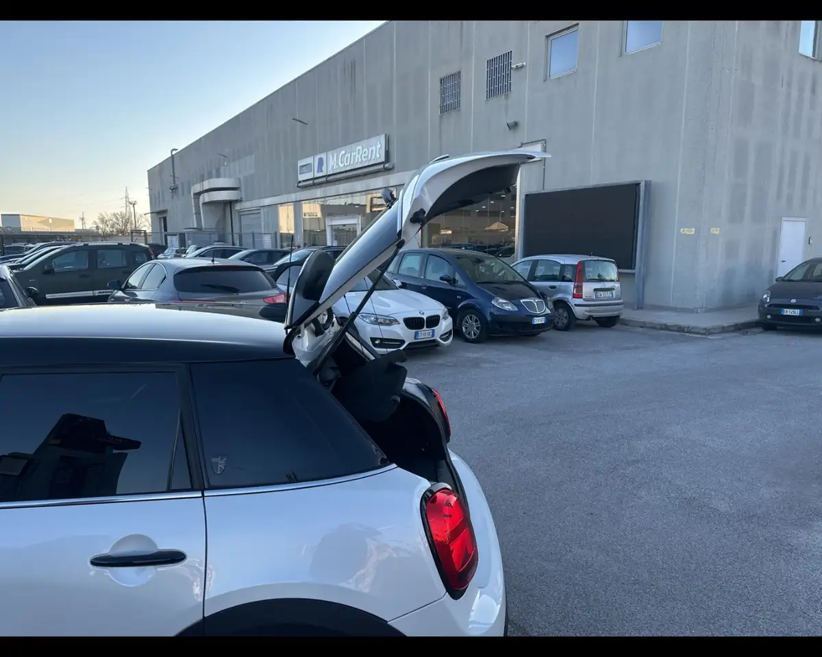 MINI Cooper 5p 1.5 Cooper Yours auto 26