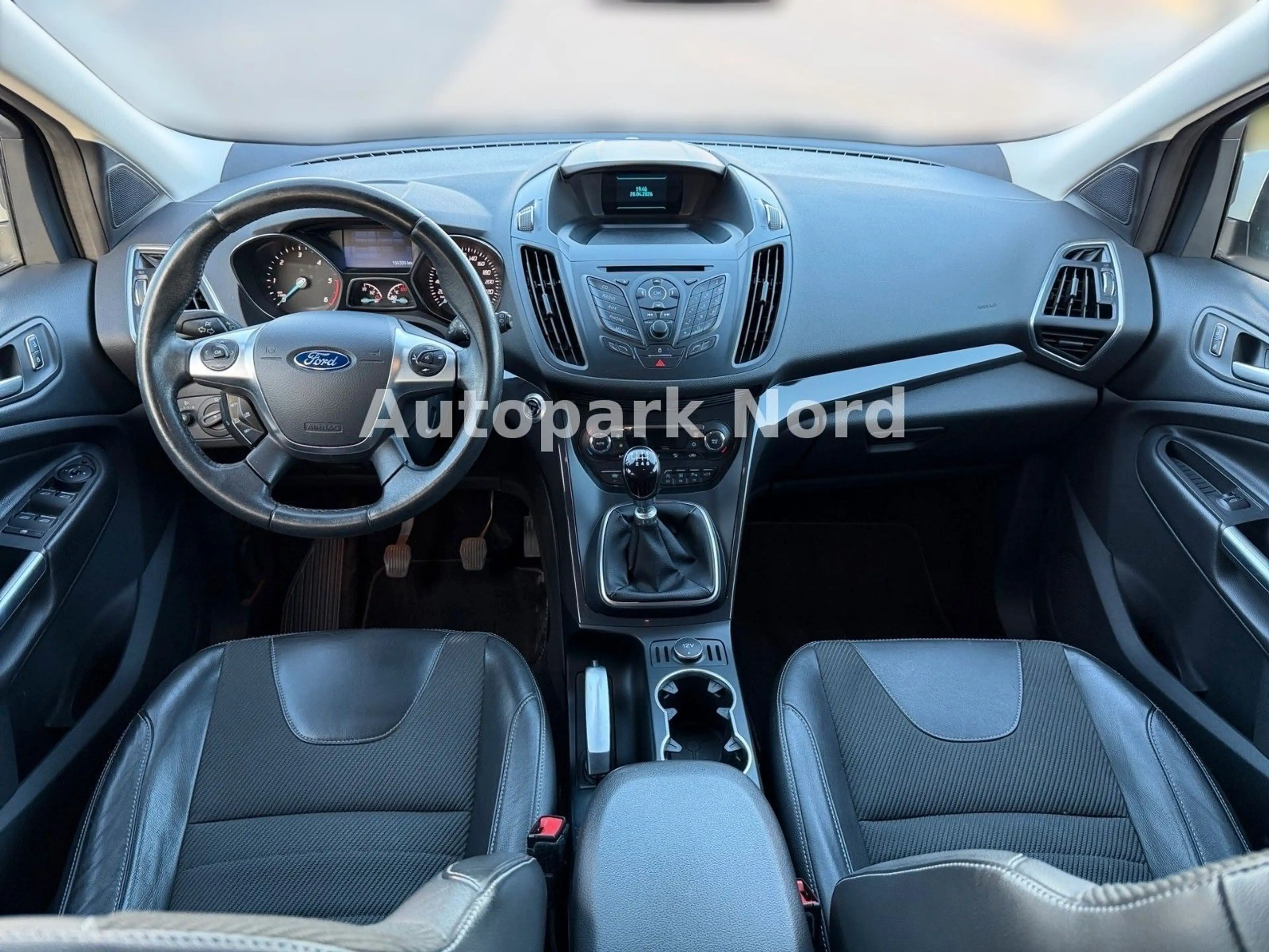 Ford Kuga 2.0 TDCi 4x4 132kW Titanium - AHK - 1.HAND — photo 9