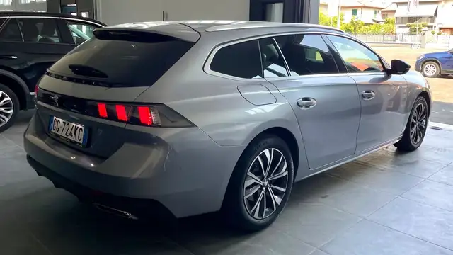 Peugeot 508 view 8