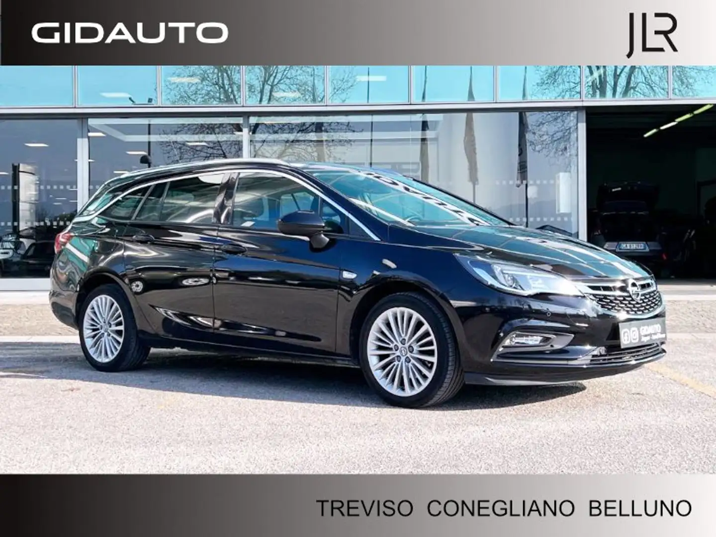 Opel Astra 1.6 CDTi 136CV AUTO Sports Tourer Innovation Noir - 1