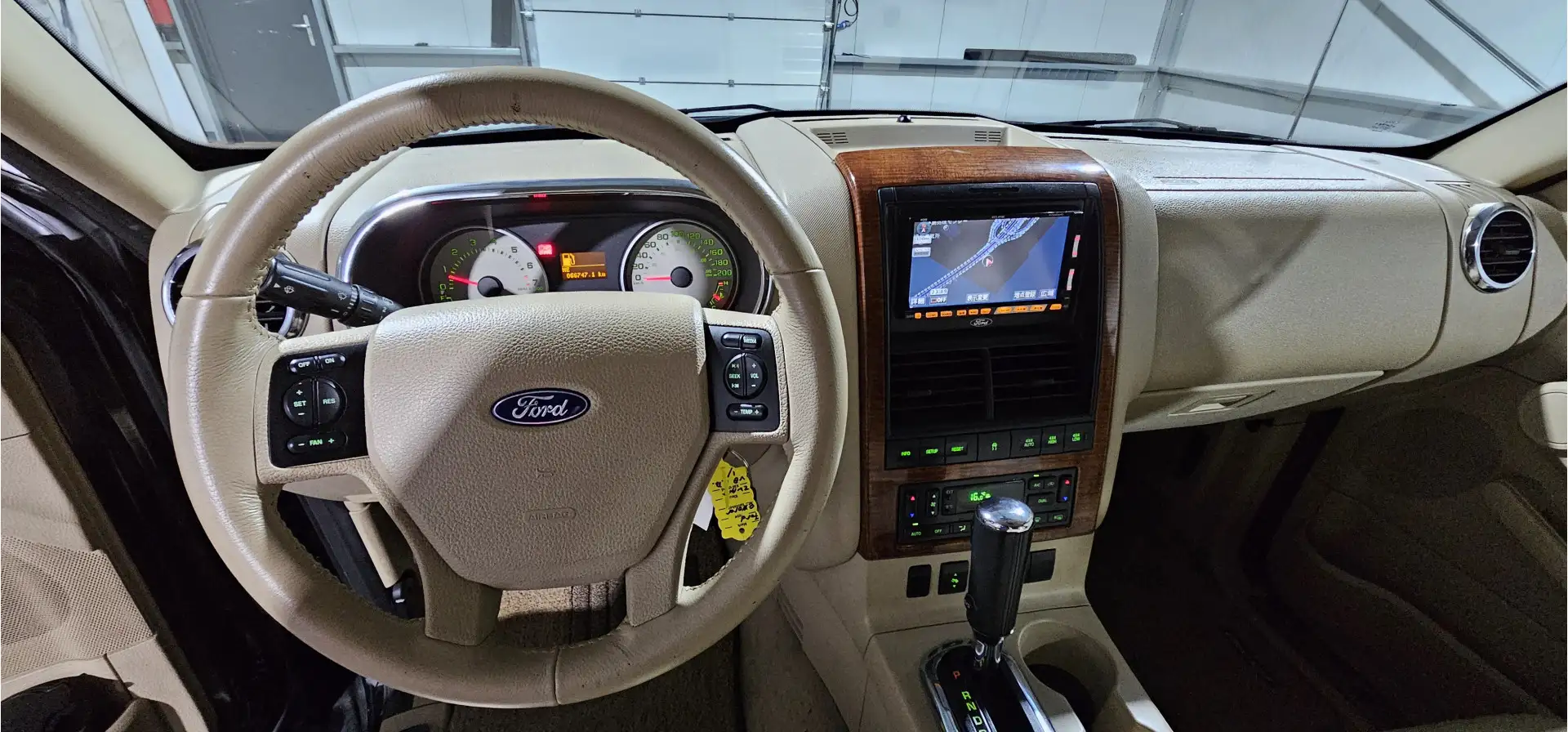Ford Explorer USA 4.6-V8 Limited EDDIE BAUER auto wordt verkocht Noir - 2