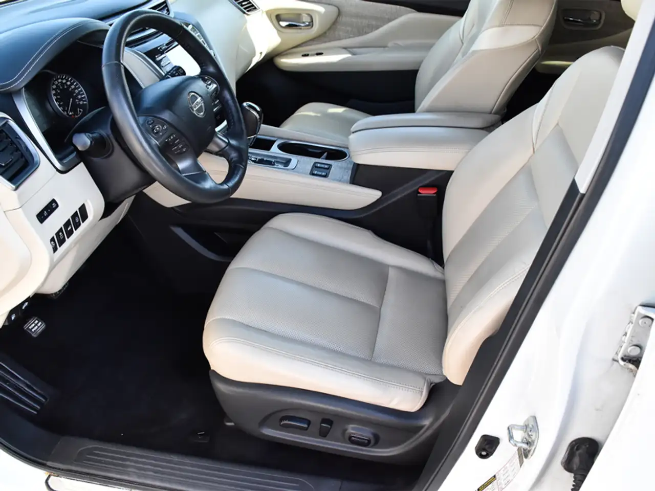 Nissan Murano снимка Nissan Murano
