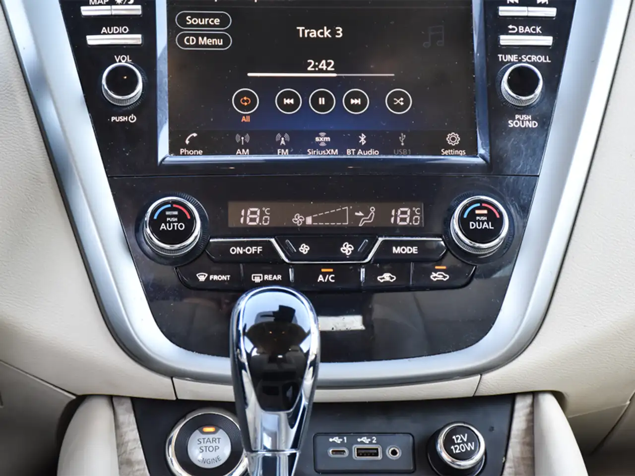 Nissan Murano снимка Nissan Murano