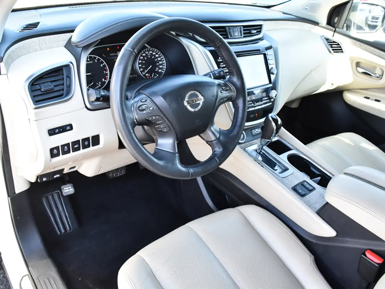 Nissan Murano снимка Nissan Murano