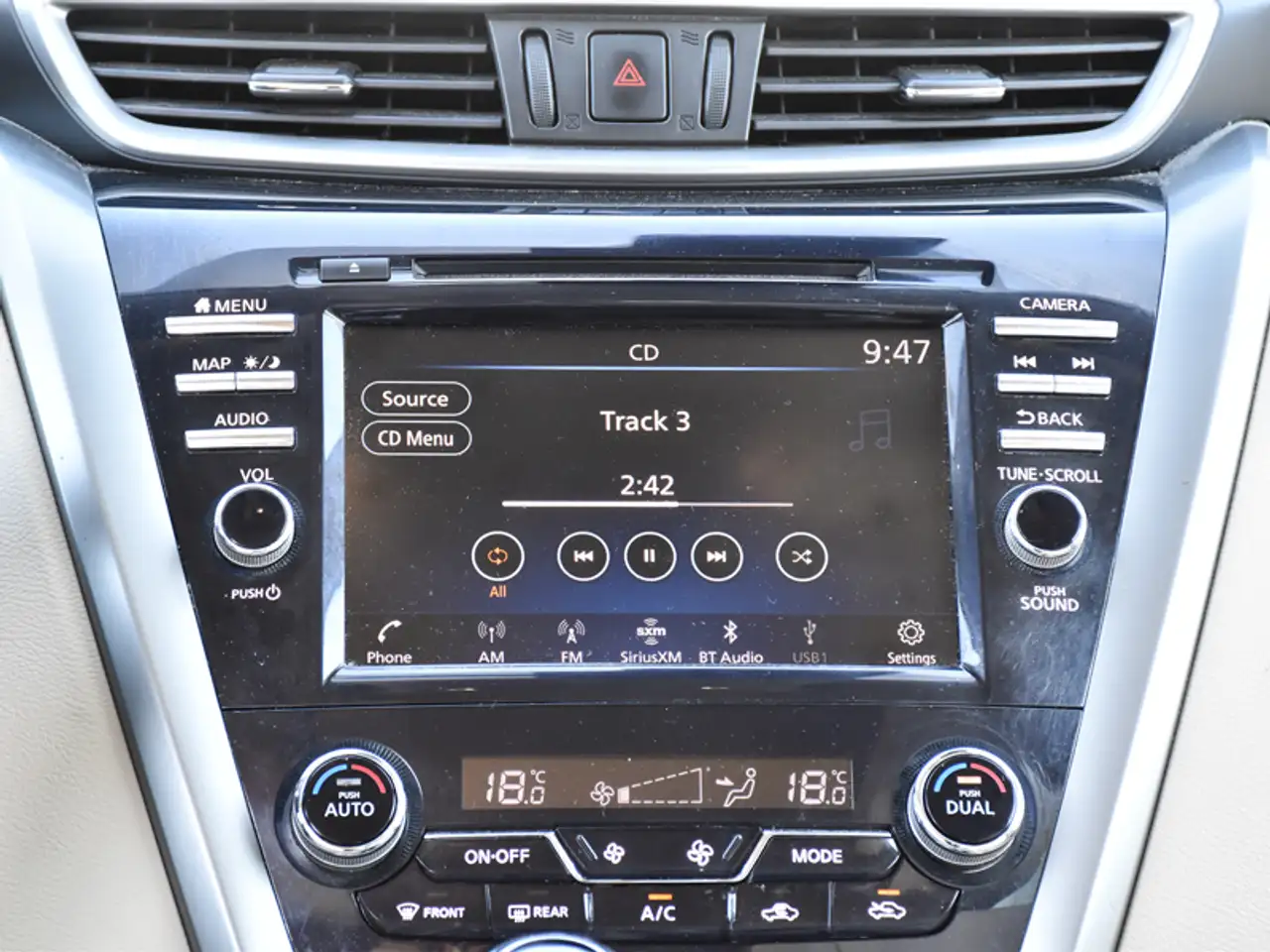 Nissan Murano снимка Nissan Murano