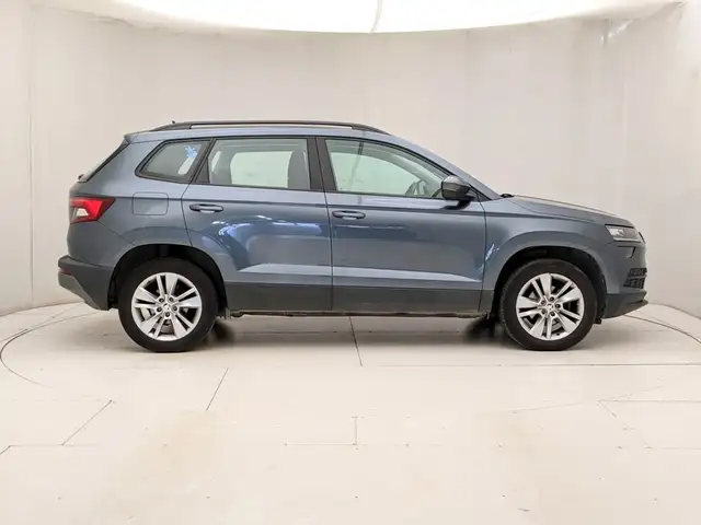 Skoda Karoq view 3