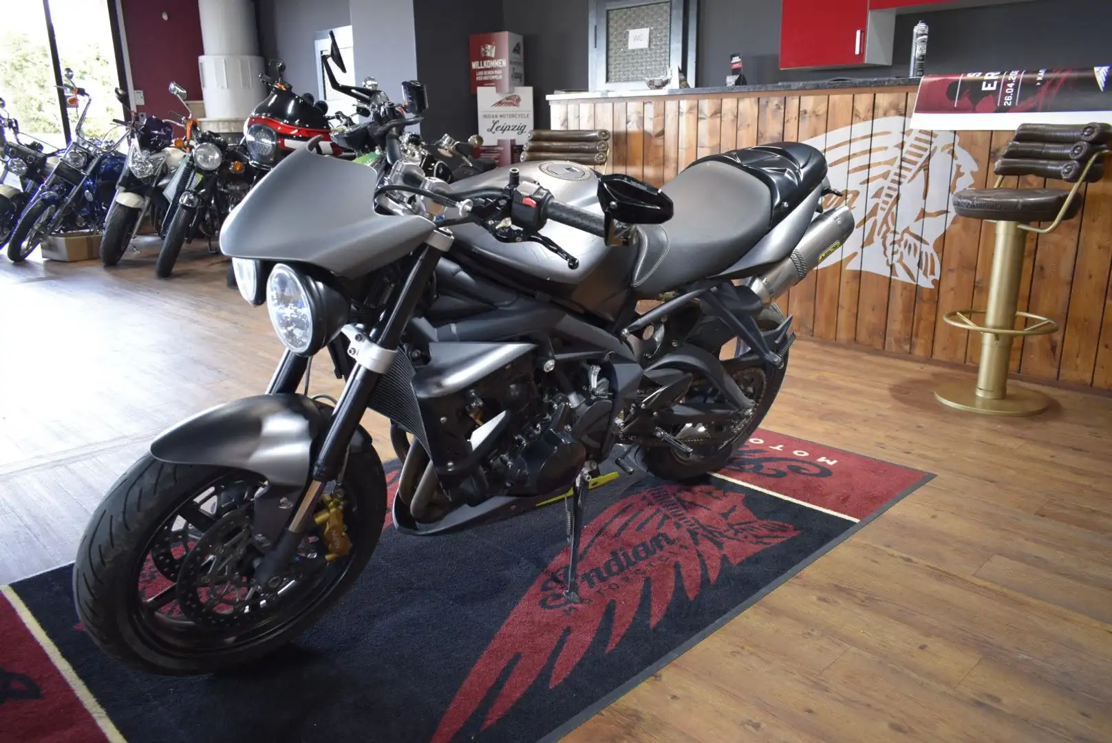 Triumph Street Triple R Arrow Schwarz - 1