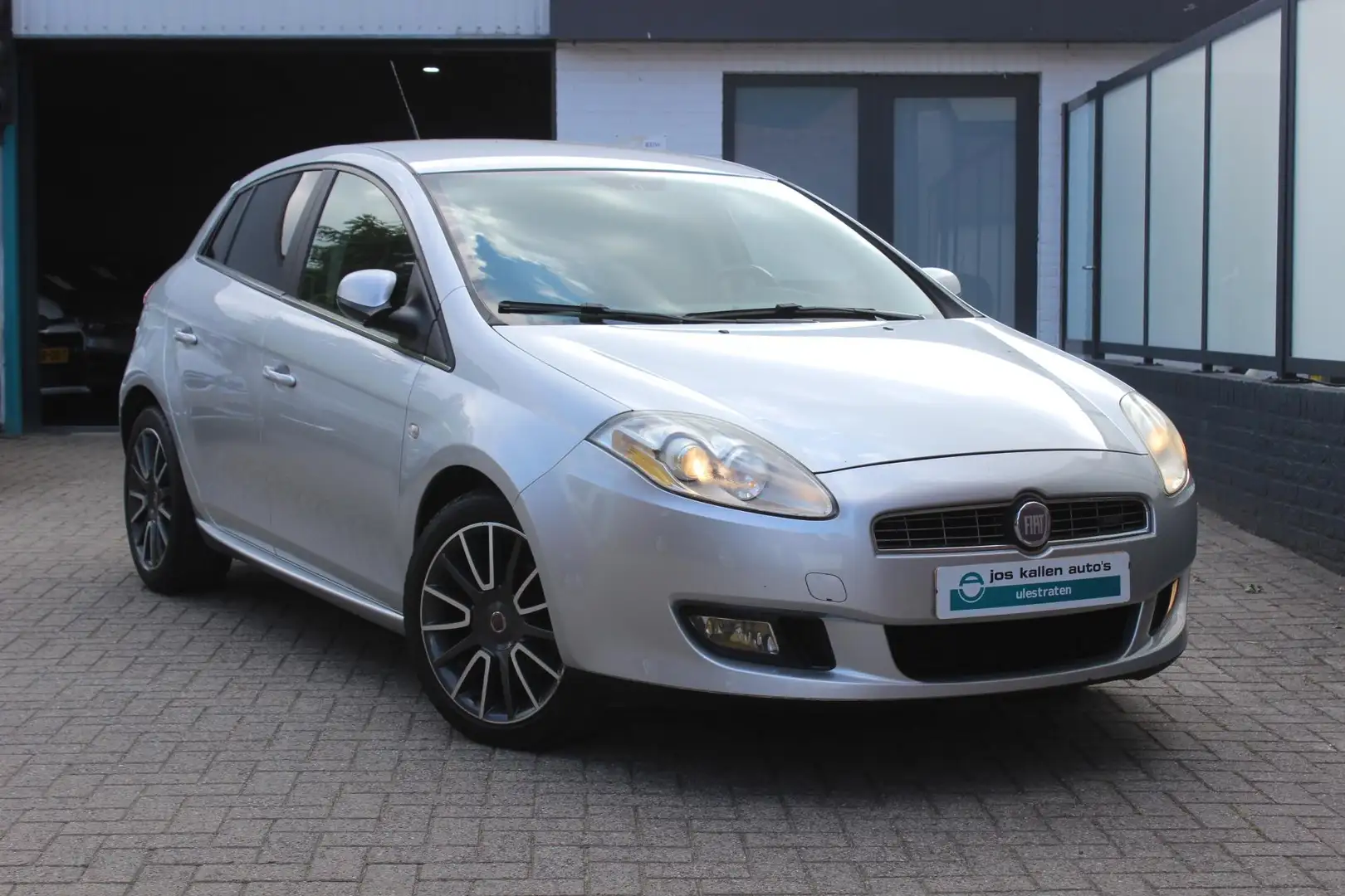 Fiat Bravo 1.4 T-Jet Edizione Sport Cruise, Lichtmetaal, Nett Gri - 2