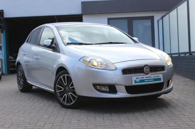 Fiat Bravo 1.4 T-Jet Edizione Sport Cruise, Lichtmetaal,