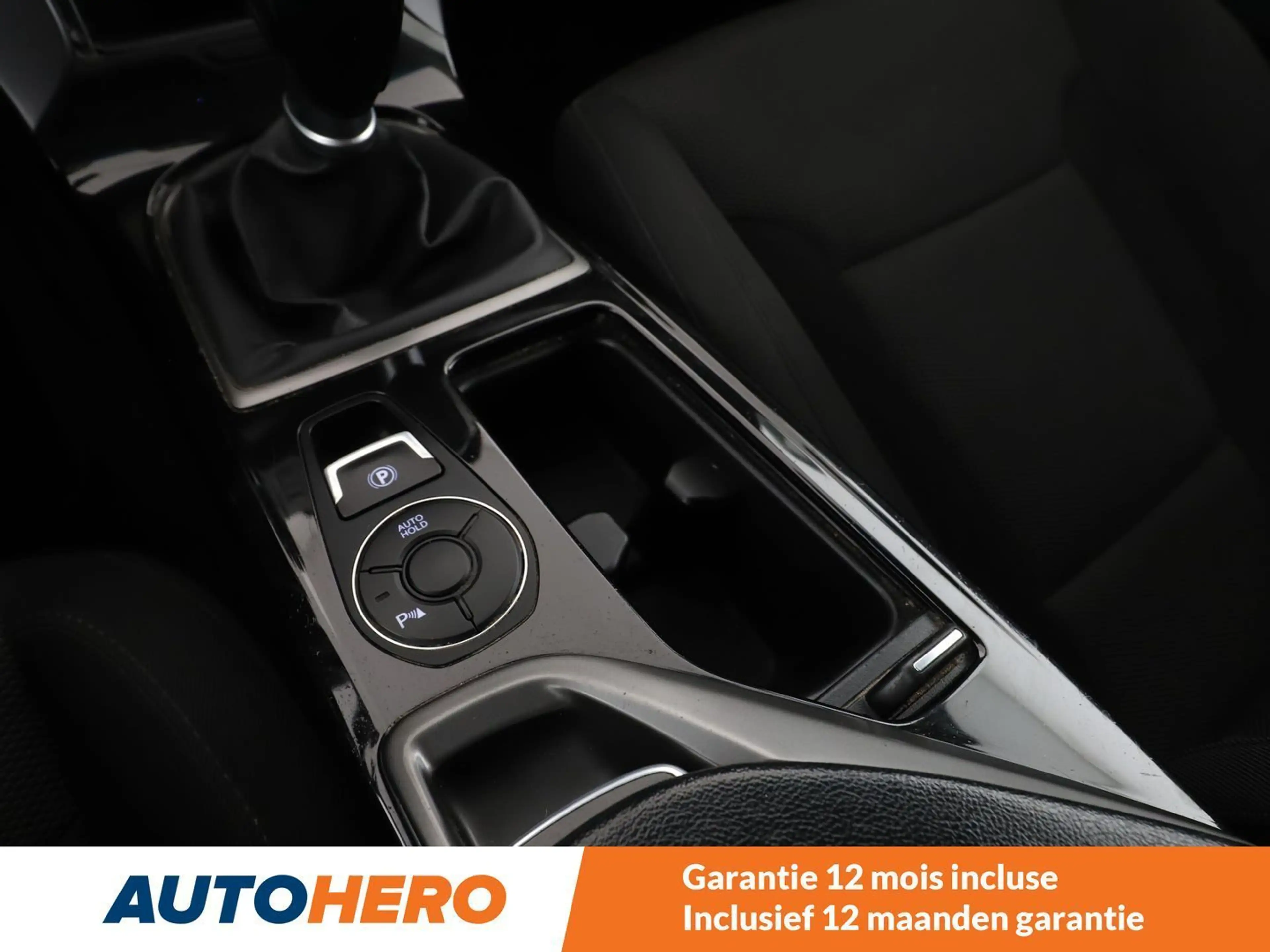 Hyundai i40 1.6 Comfort — photo 11