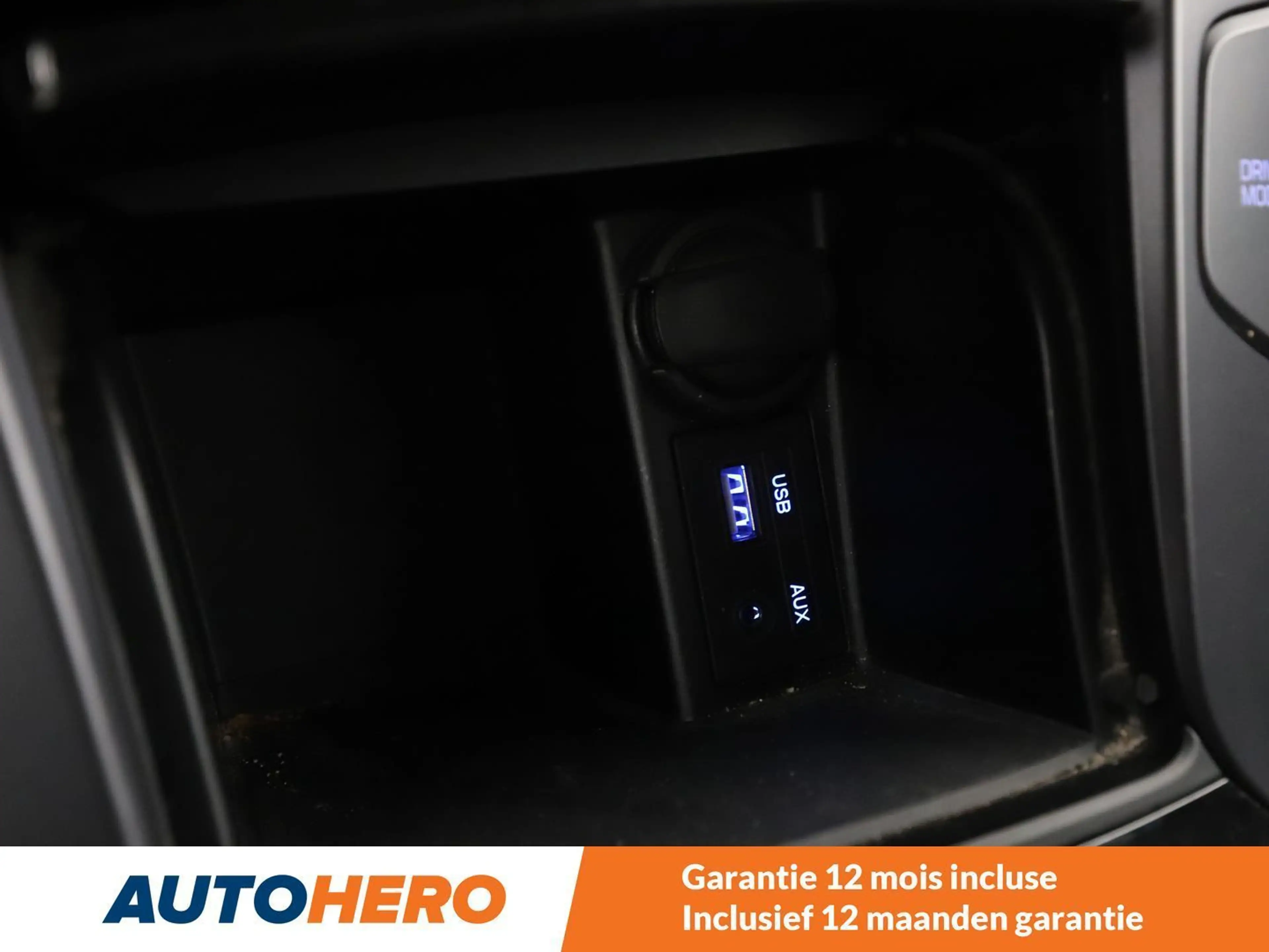 Hyundai i40 1.6 Comfort — photo 10