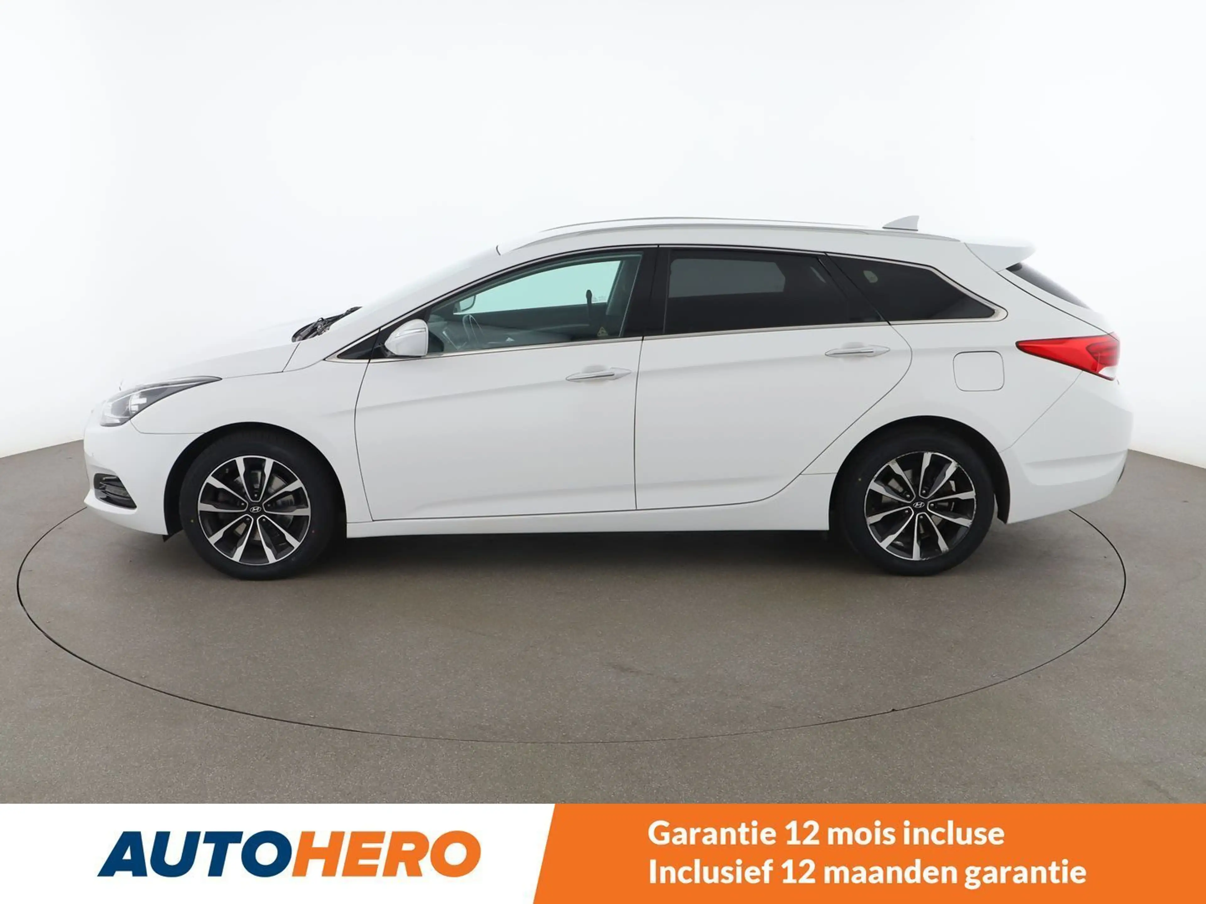 Hyundai i40 1.6 Comfort — photo 3
