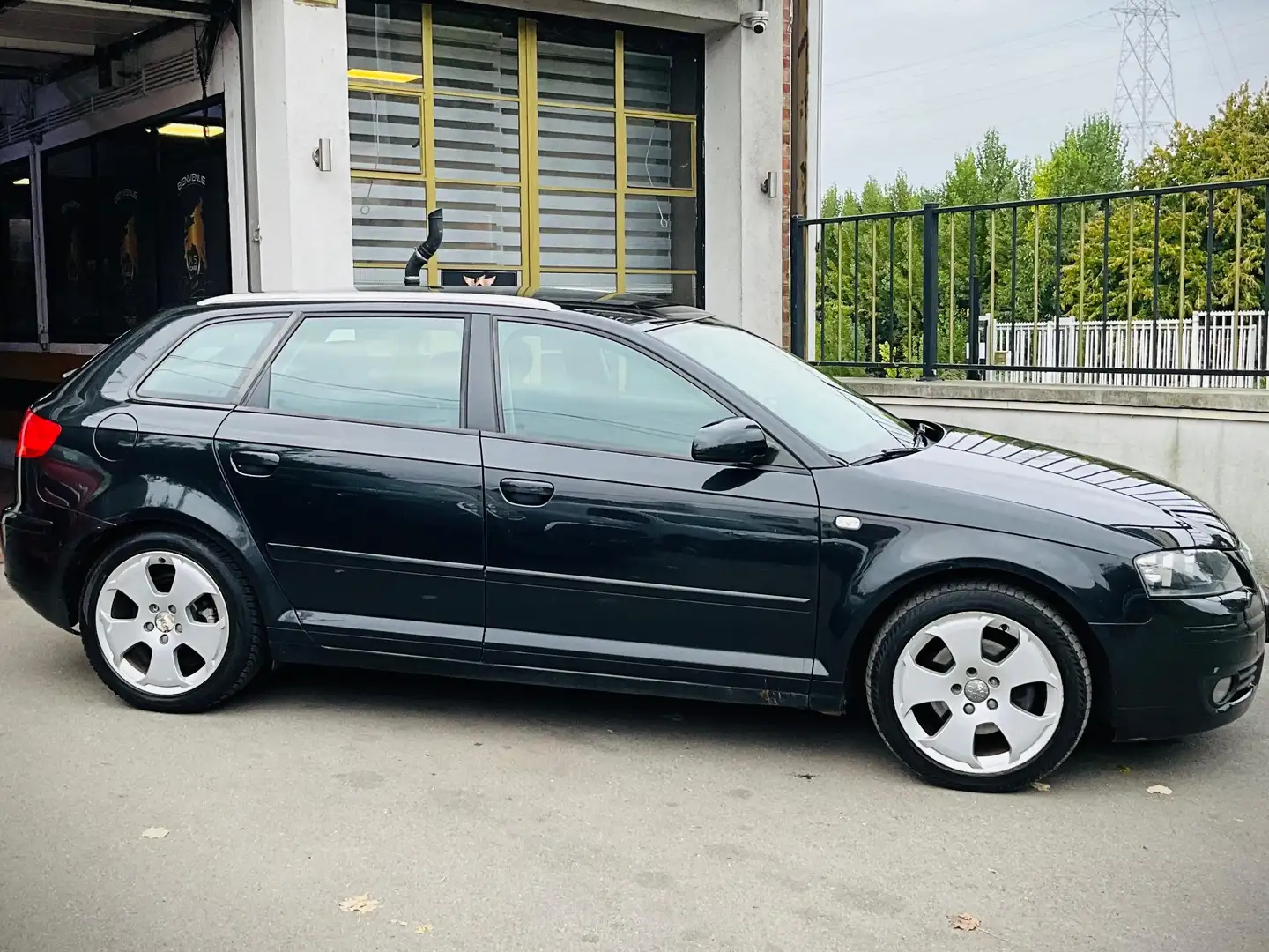 Audi A3 Sportback 2.0 TDi 16v Ambiente ! OFFRE DU MOMENT ! Noir - 2