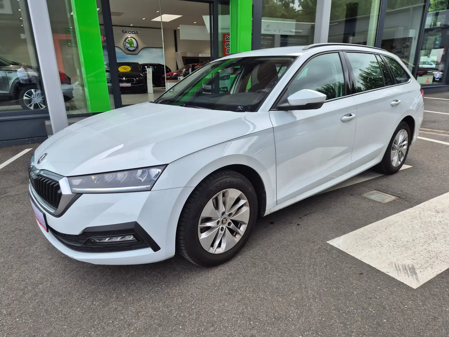 Skoda Octavia Ambition CNG Erdgas Weiß - 1