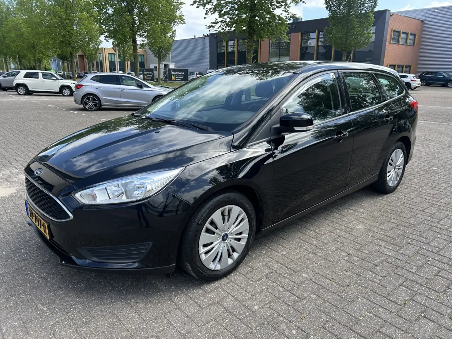 Ford Focus Wagon 1.0 Trend 125PK STOELVW STUURVW TREKHAAK! Nero - 1
