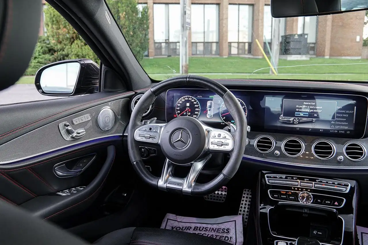Mercedes-Benz E-Class fotografie Mercedes-Benz E-Class