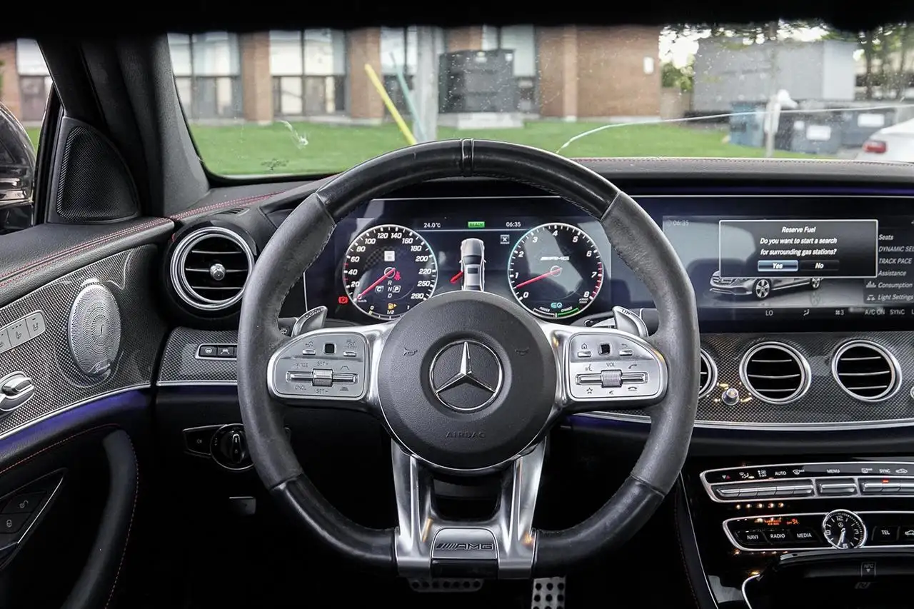 Mercedes-Benz E-Class fotografie Mercedes-Benz E-Class